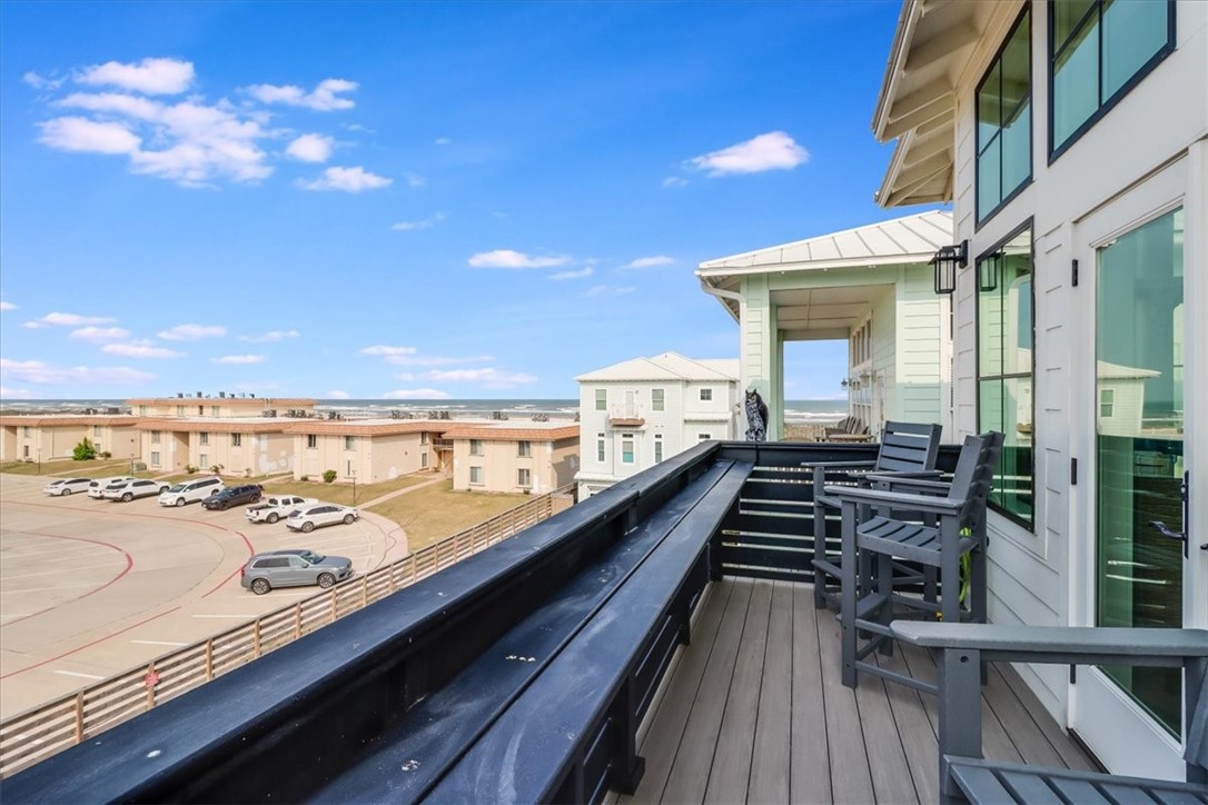 Port Aransas, Texas, 78373, United States, 6 Bedrooms Bedrooms, ,5 BathroomsBathrooms,Residential,For Sale,1829566