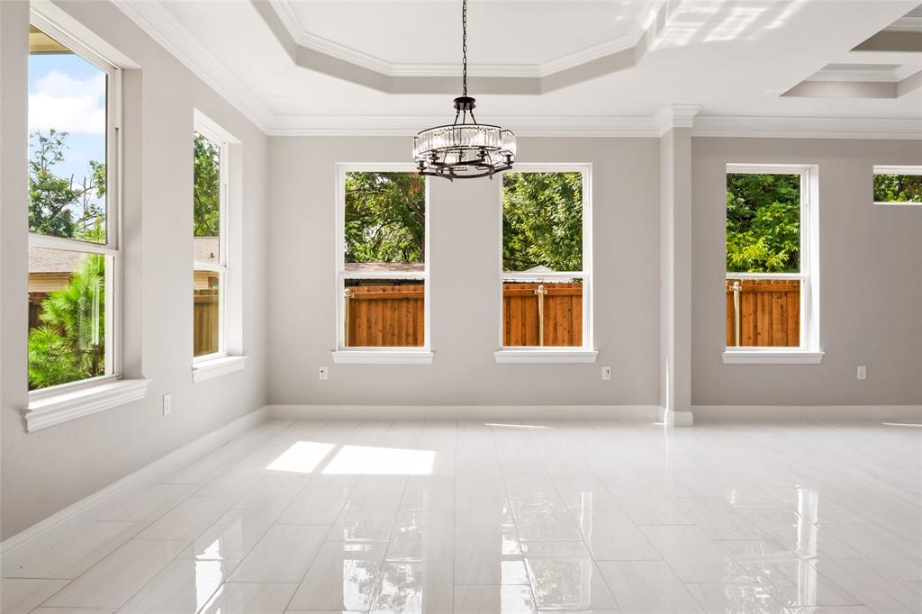 Dallas, Texas, 75212, United States, 4 Bedrooms Bedrooms, ,4 BathroomsBathrooms,Residential,For Sale,1978333