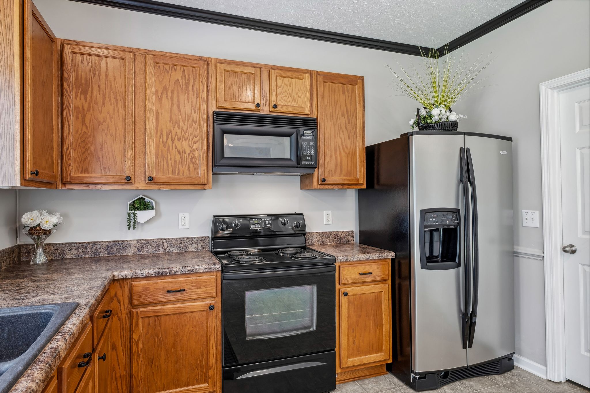 Hendersonville, Tennessee, 37075, United States, 4 Bedrooms Bedrooms, ,3 BathroomsBathrooms,Residential,For Sale,1819324