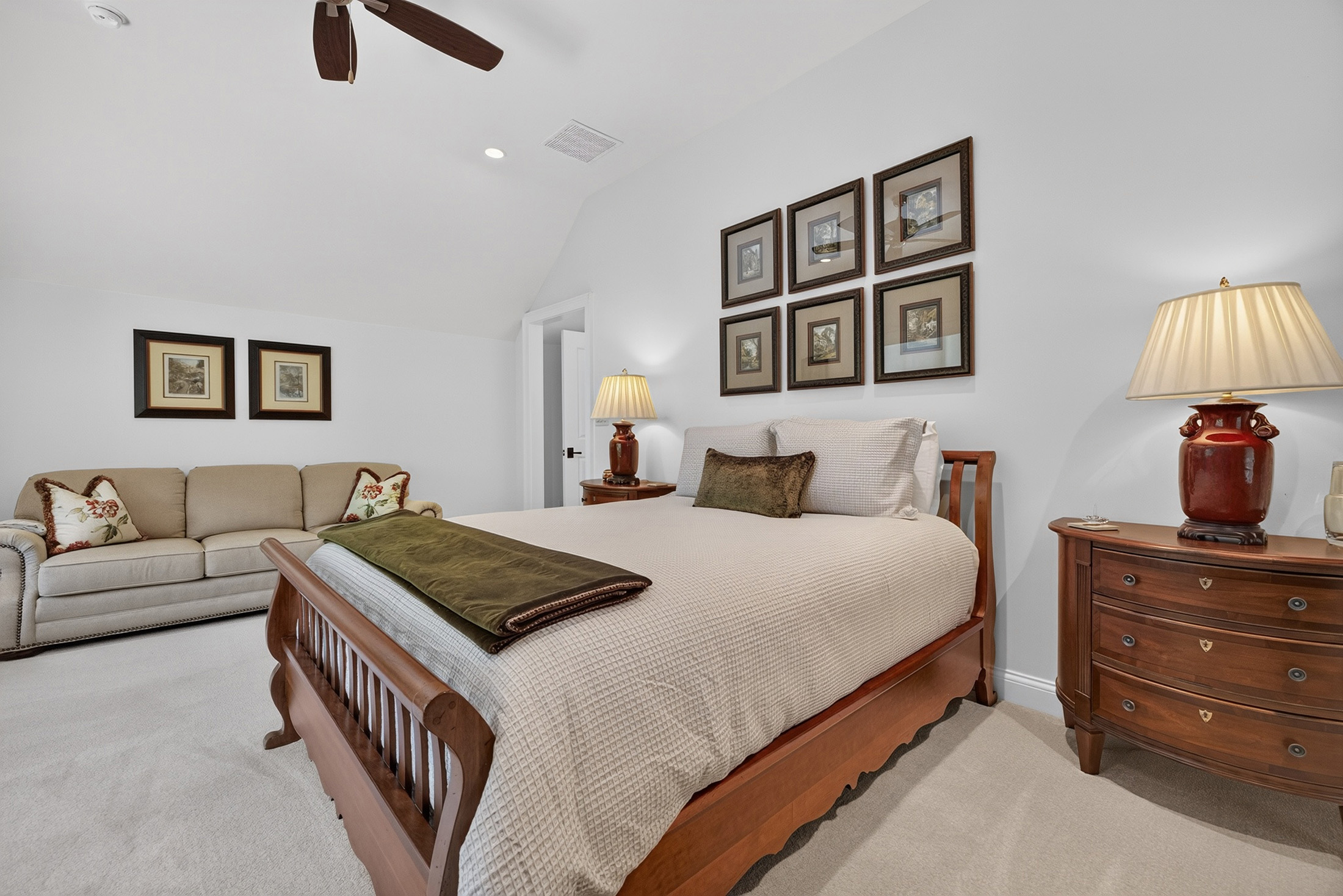  Exceptional Custom Residence Nestled on Private Wooded Lot in Chastain Park - 物件實景