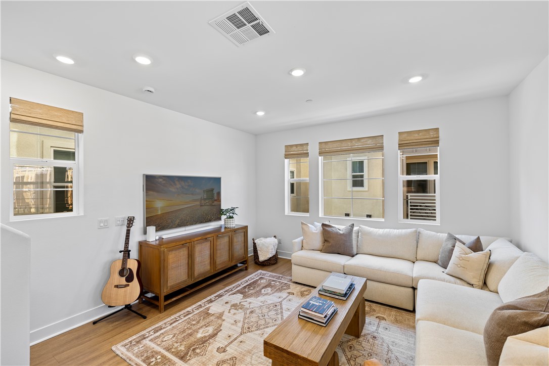 Rancho Mission Viejo, California, 92694, United States, 3 Bedrooms Bedrooms, ,3 BathroomsBathrooms,Residential,For Sale,1891499