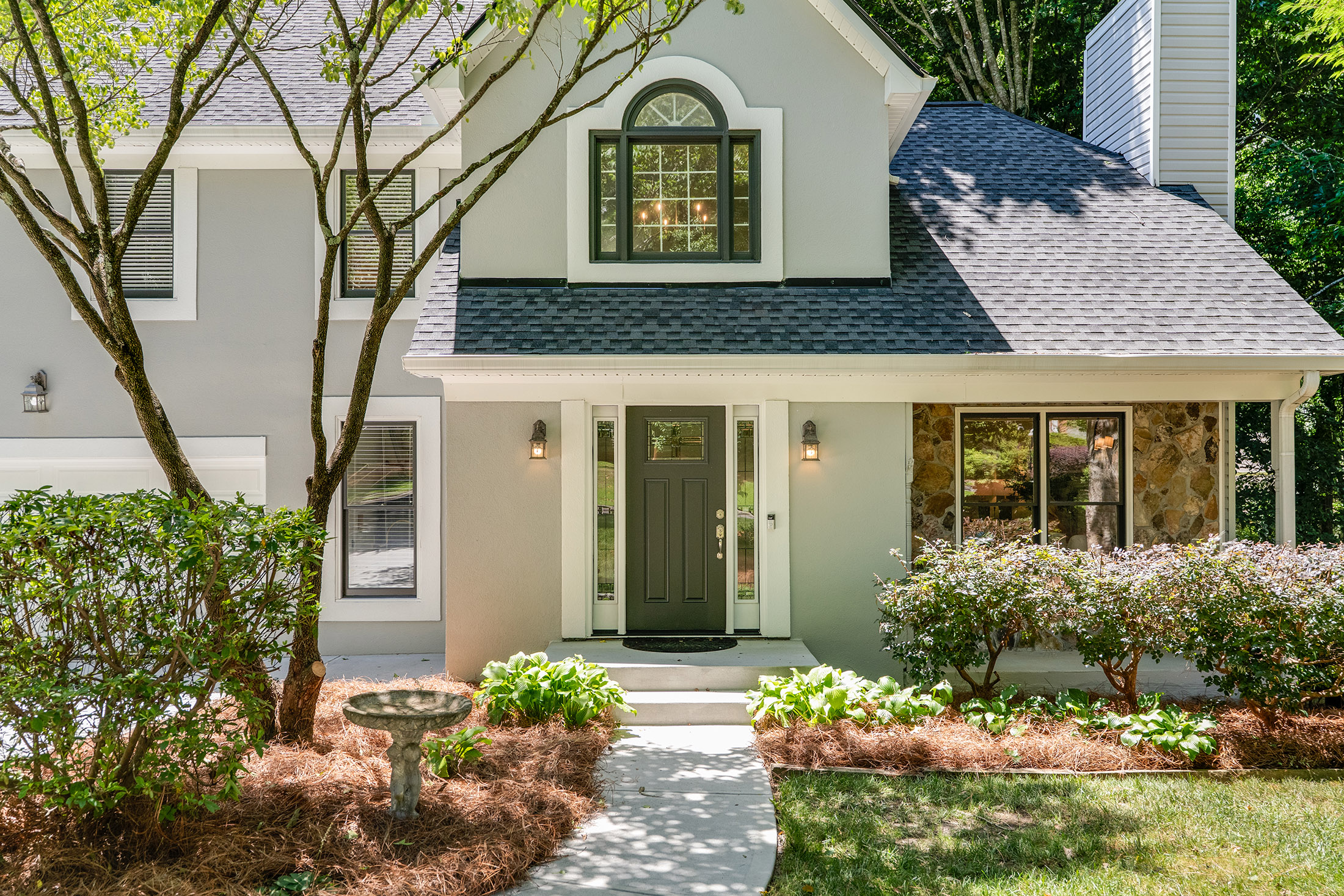  Exceptional Value in Mannings Ridge with Major Updates Throughout - 物件實景