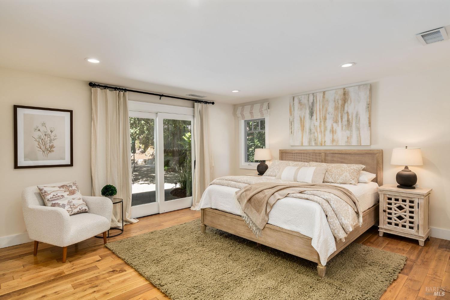 Calistoga, California, 94515, United States, 4 Bedrooms Bedrooms, ,5 BathroomsBathrooms,Residential,For Sale,1805301