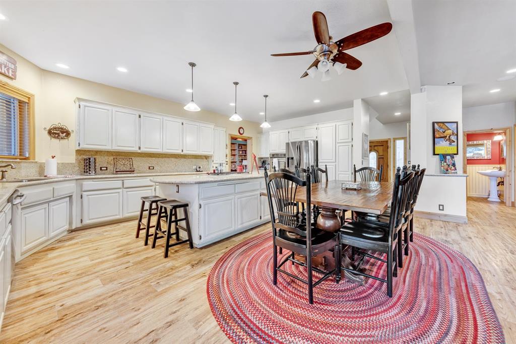 Lake Almanor West, California, 96020, United States, 6 Bedrooms Bedrooms, ,4 BathroomsBathrooms,Residential,For Sale,1950593