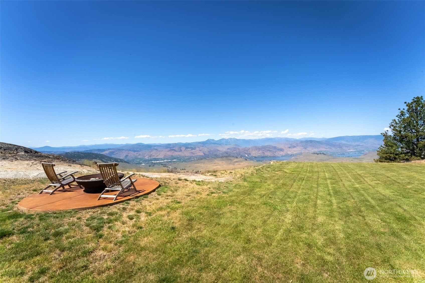 Oroville, Washington, 98844, United States, 1 Bedroom Bedrooms, ,Residential,For Sale,1882313