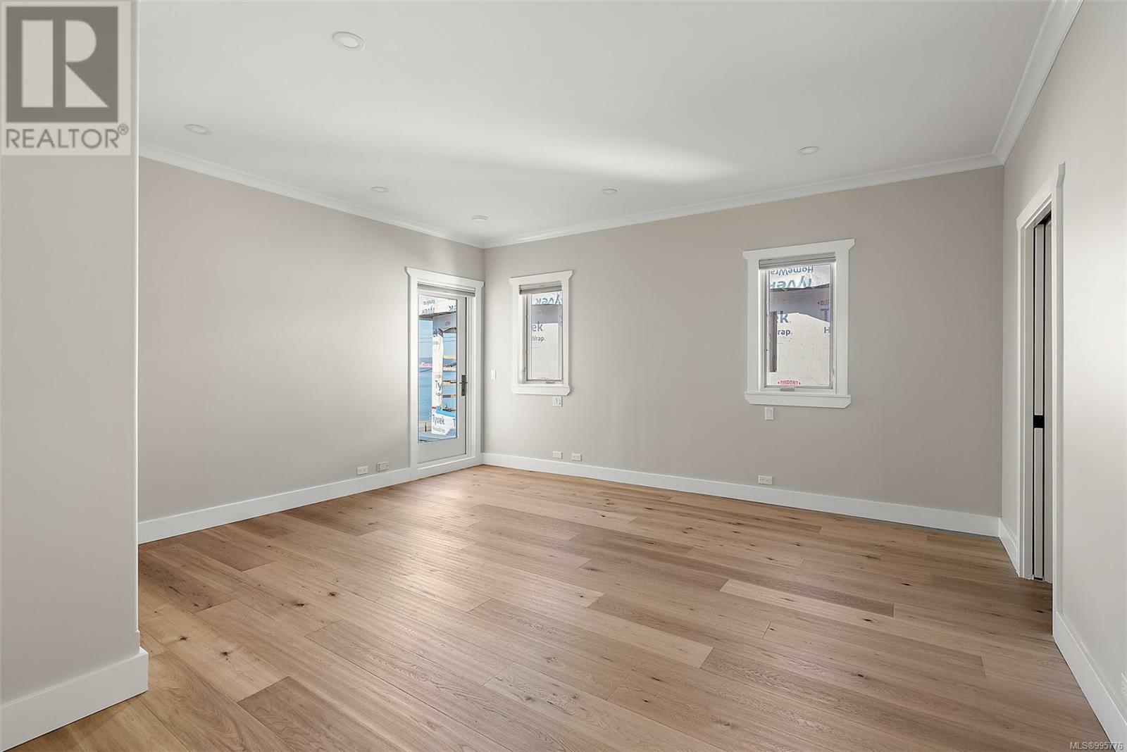 VICTORIA, British Columbia, V8V 1A8, CA, 4 Bedrooms Bedrooms, ,4 BathroomsBathrooms,Residential,For Sale,1876400
