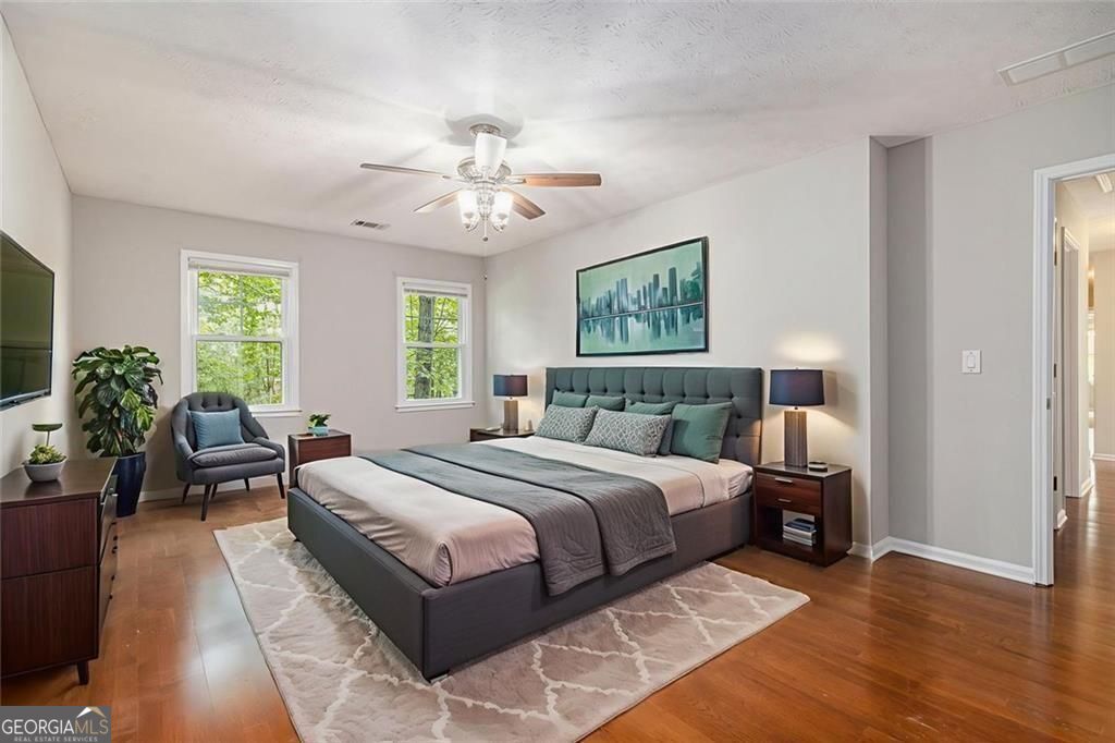 Roswell, Georgia, 30075, United States, 6 Bedrooms Bedrooms, ,4 BathroomsBathrooms,Residential,For Sale,1910371