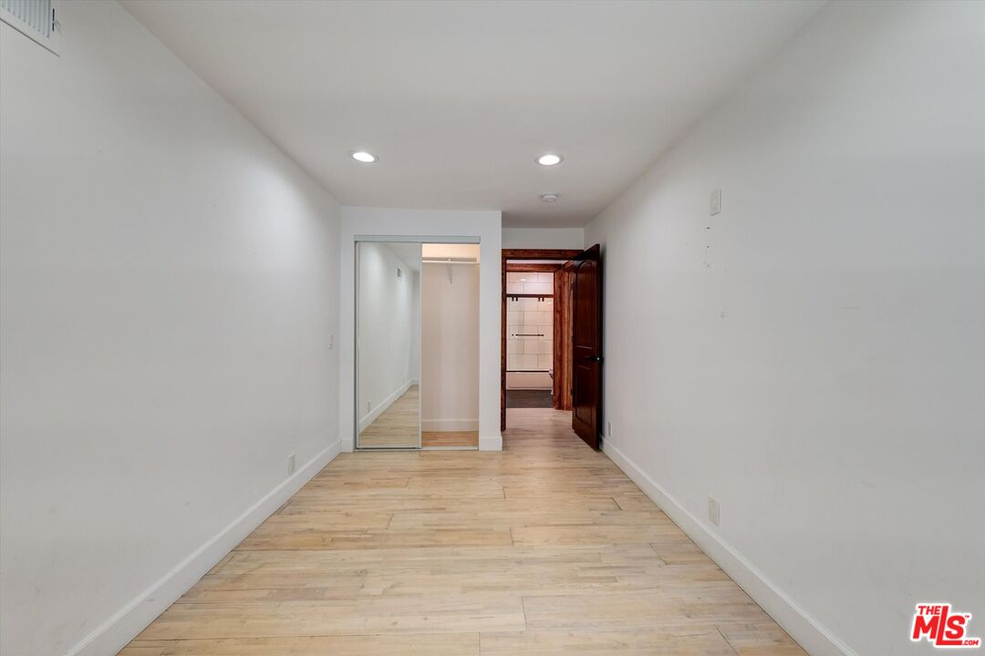 Beverly Hills, California, 90210, United States, 8 Bedrooms Bedrooms, ,3 BathroomsBathrooms,Residential,For Sale,1916732