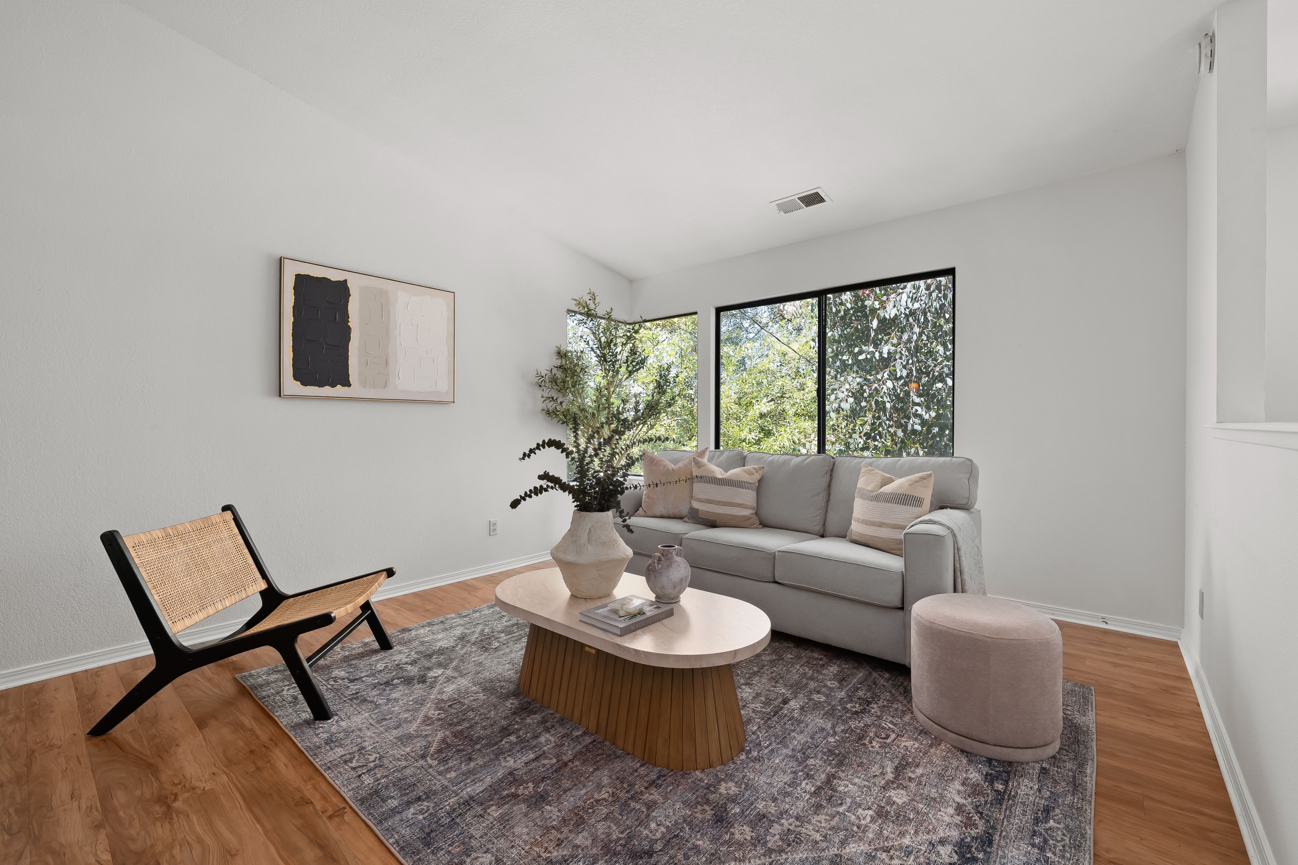  Inviting Lodge Hill Residence Embracing Light, Views, and Nature - 物件實景