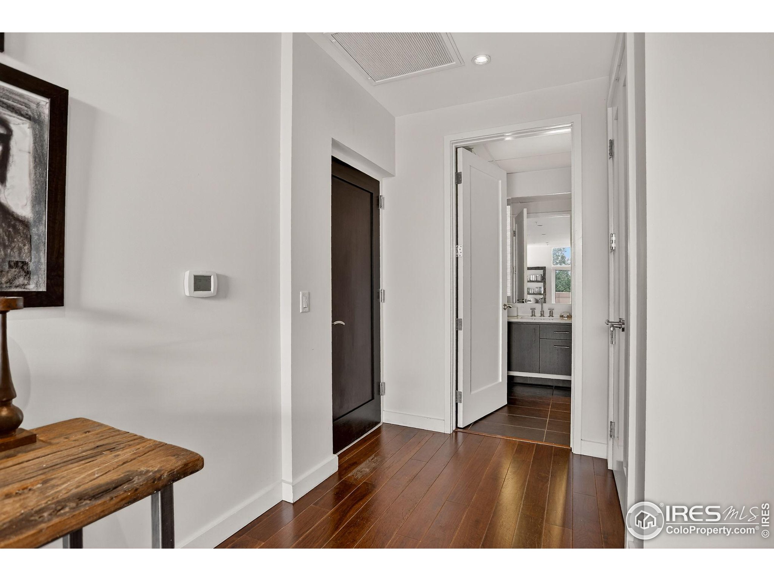 Boulder, Colorado, 80302, United States, 1 Bedroom Bedrooms, ,2 BathroomsBathrooms,Residential,For Sale,1942298