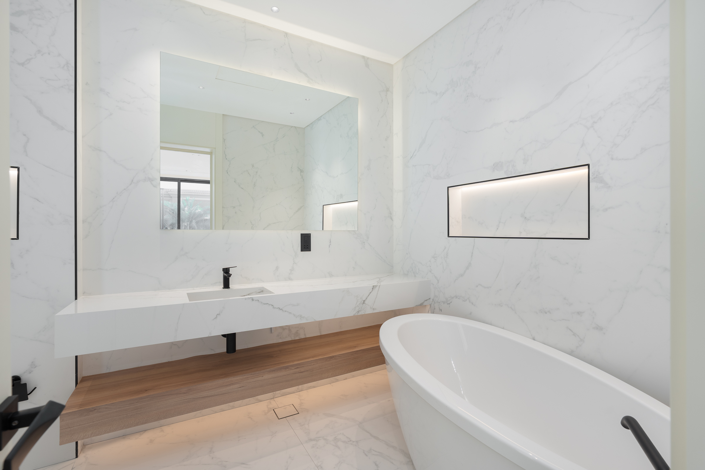  Brand New Modern Villa with Roof Top Terrace at Palm Jumeirah - 物件實景