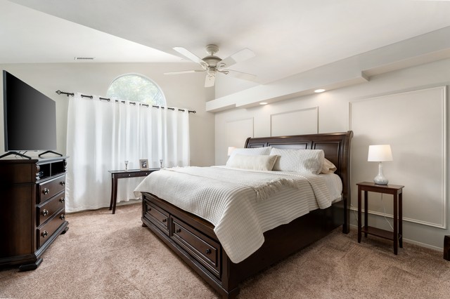 Middle Island, New York, 11953, United States, 3 Bedrooms Bedrooms, ,3 BathroomsBathrooms,Residential,For Sale,1918014