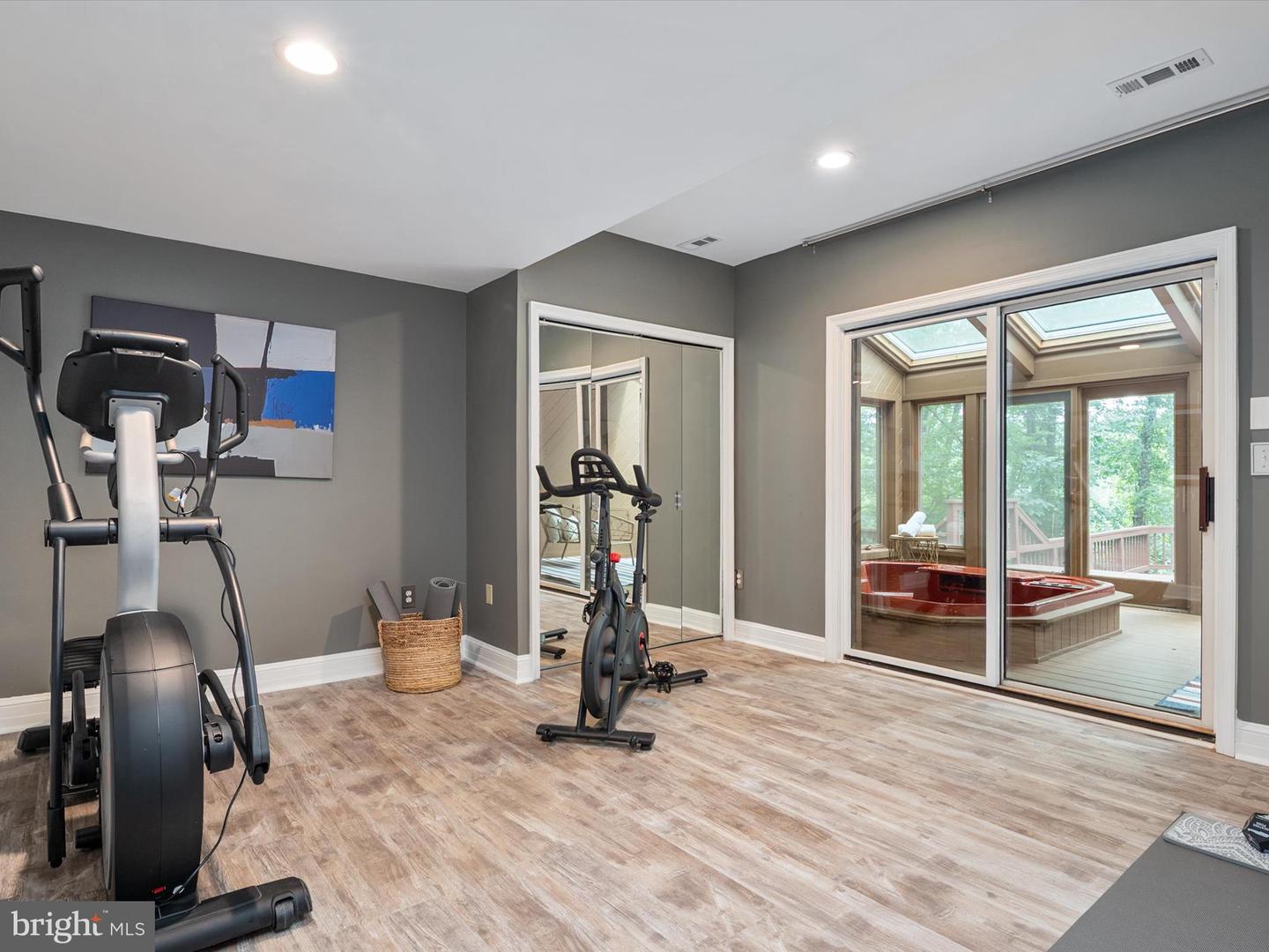 Annapolis, Maryland, 21401, United States, 5 Bedrooms Bedrooms, ,5 BathroomsBathrooms,Residential,For Sale,1895873