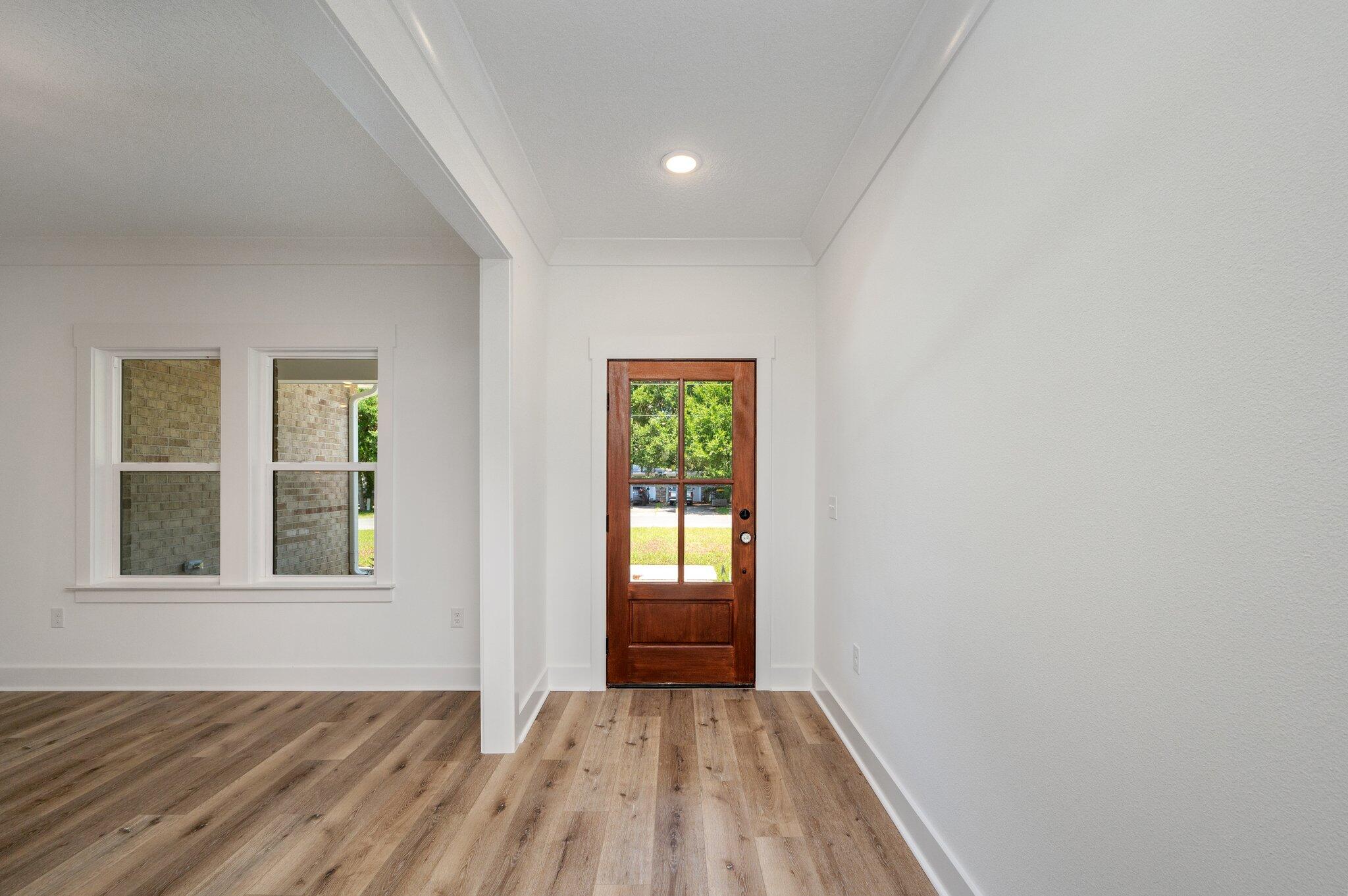 Fort Walton Beach, Florida, 32548, United States, 6 Bedrooms Bedrooms, ,3 BathroomsBathrooms,Residential,For Sale,1890001