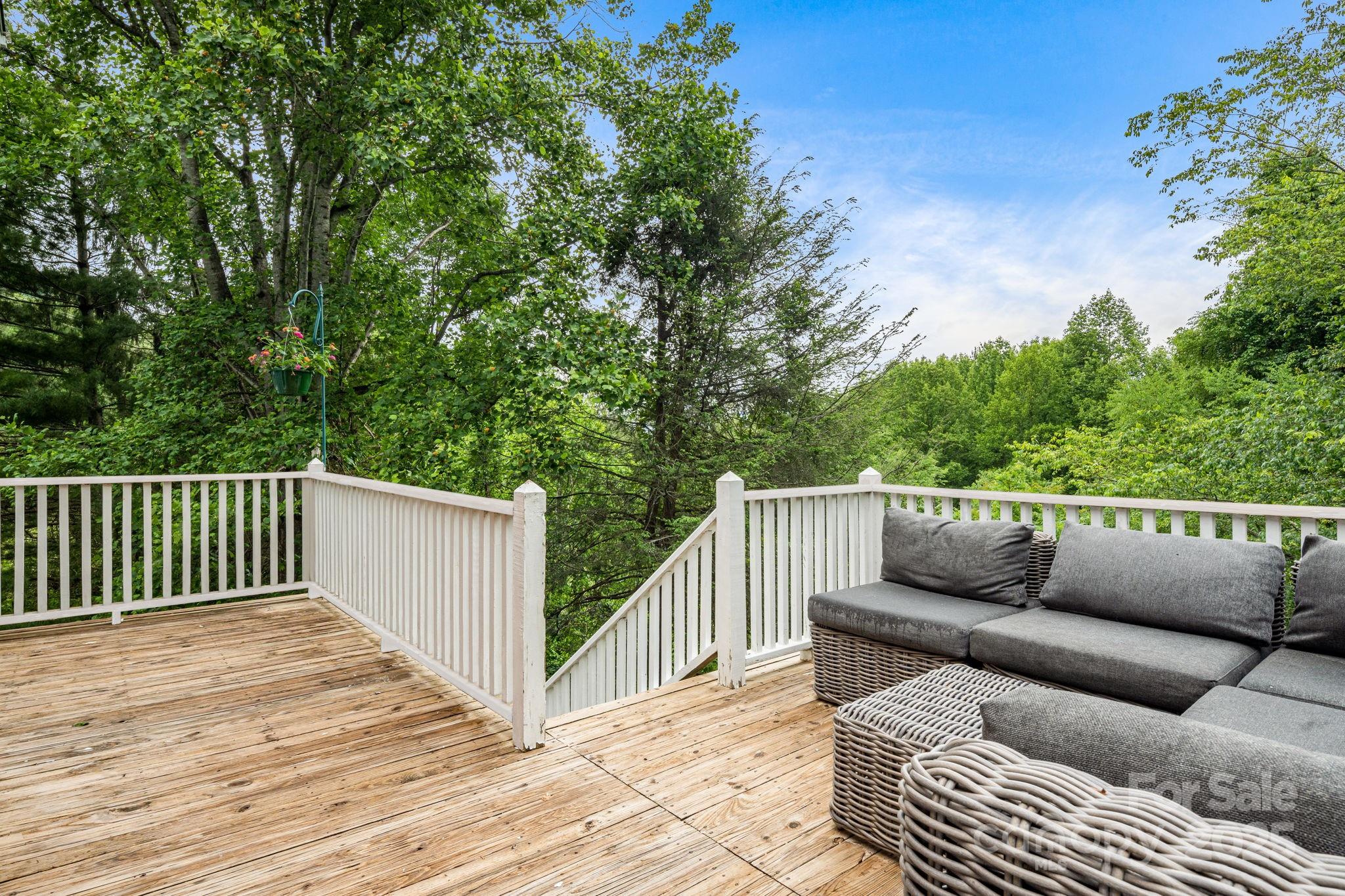 Asheville, North Carolina, 28803, United States, 4 Bedrooms Bedrooms, ,4 BathroomsBathrooms,Residential,For Sale,1825860