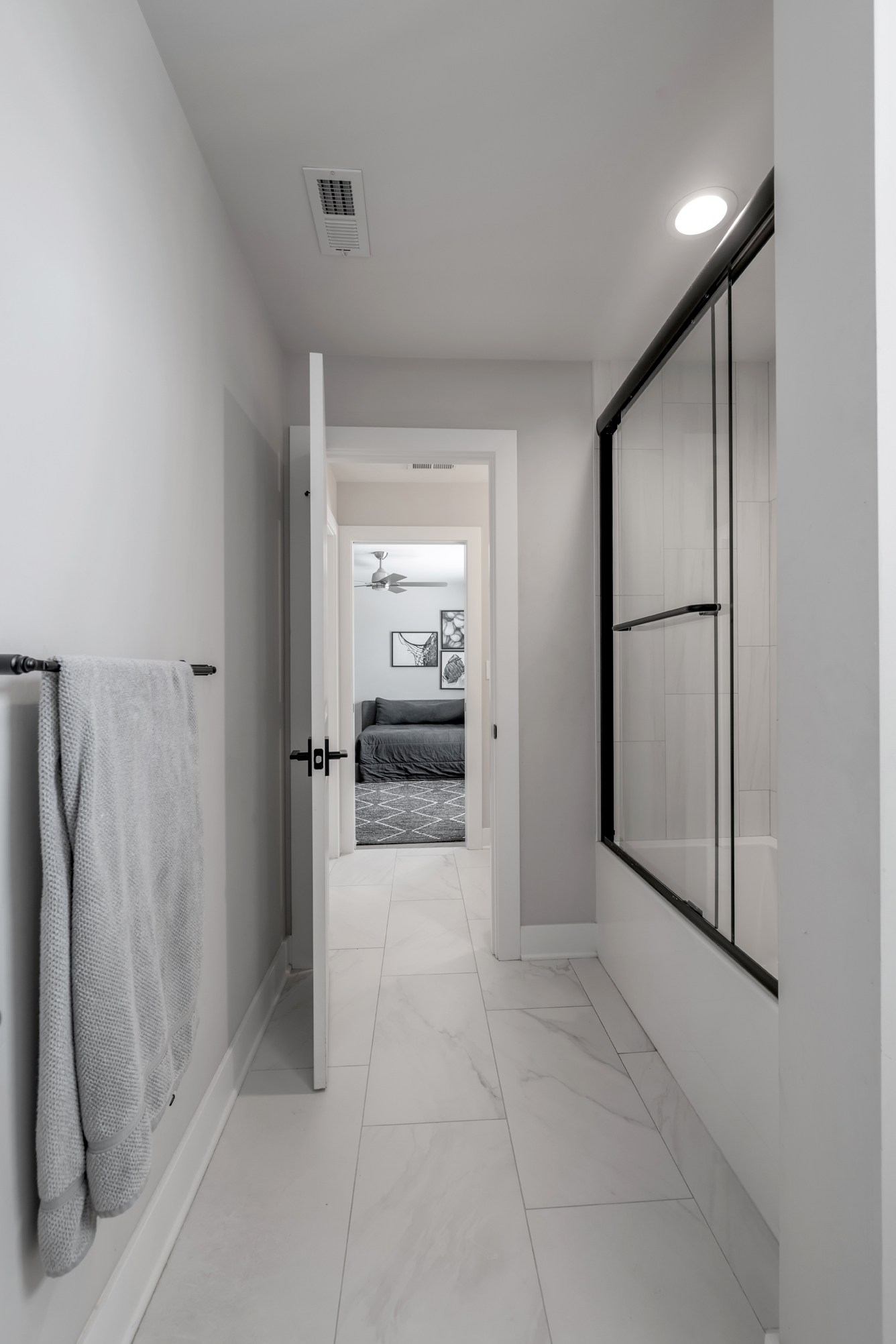  2429 Lorenzo Way - 物件實景