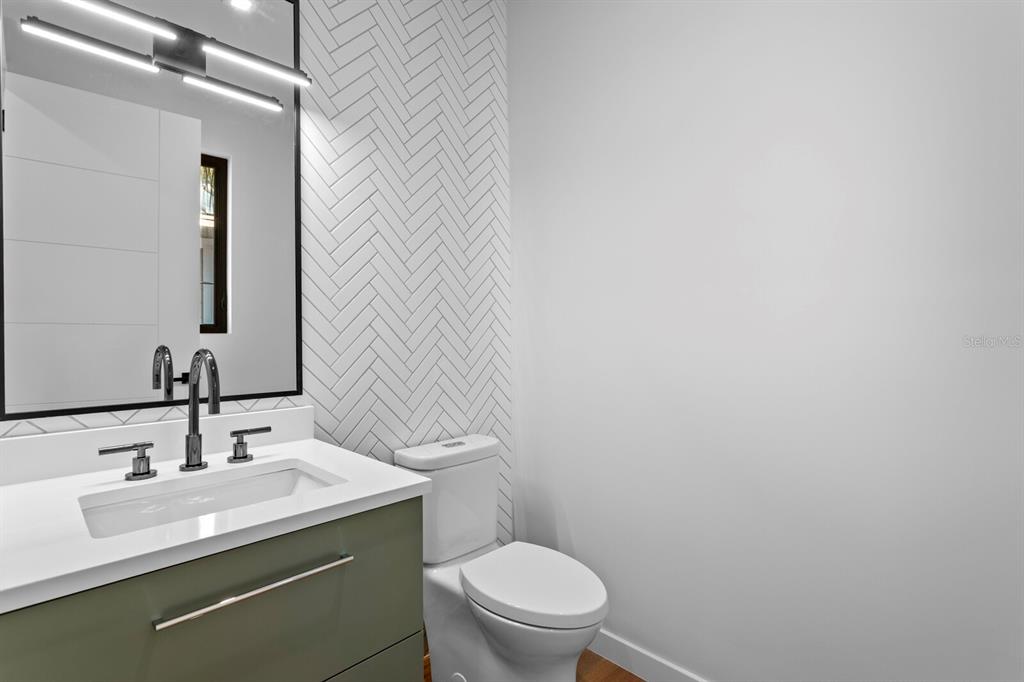 Indian Rocks Beach, Florida, 33785, United States, 8 Bedrooms Bedrooms, ,11 BathroomsBathrooms,Residential,For Sale,1997282