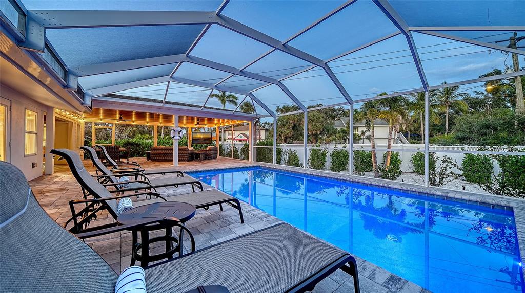 Sarasota, Florida, 34242, United States, 3 Bedrooms Bedrooms, ,2 BathroomsBathrooms,Residential,For Sale,1992857