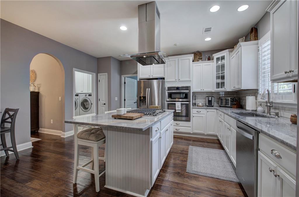Adairsville, Georgia, 30103, United States, 3 Bedrooms Bedrooms, ,2 BathroomsBathrooms,Residential,For Sale,1951445