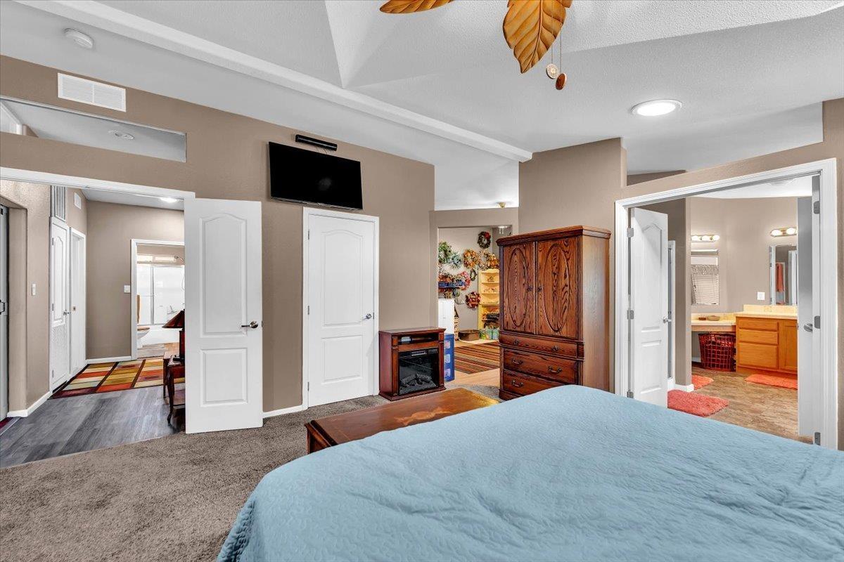 Gerber, California, 96035, United States, 4 Bedrooms Bedrooms, ,3 BathroomsBathrooms,Residential,For Sale,1927248