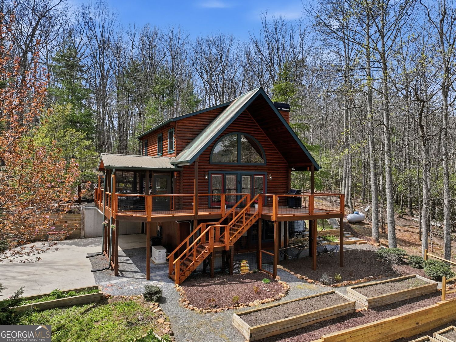 Ellijay, Georgia, 30536, United States, 2 Bedrooms Bedrooms, ,3 BathroomsBathrooms,Residential,For Sale,2035001