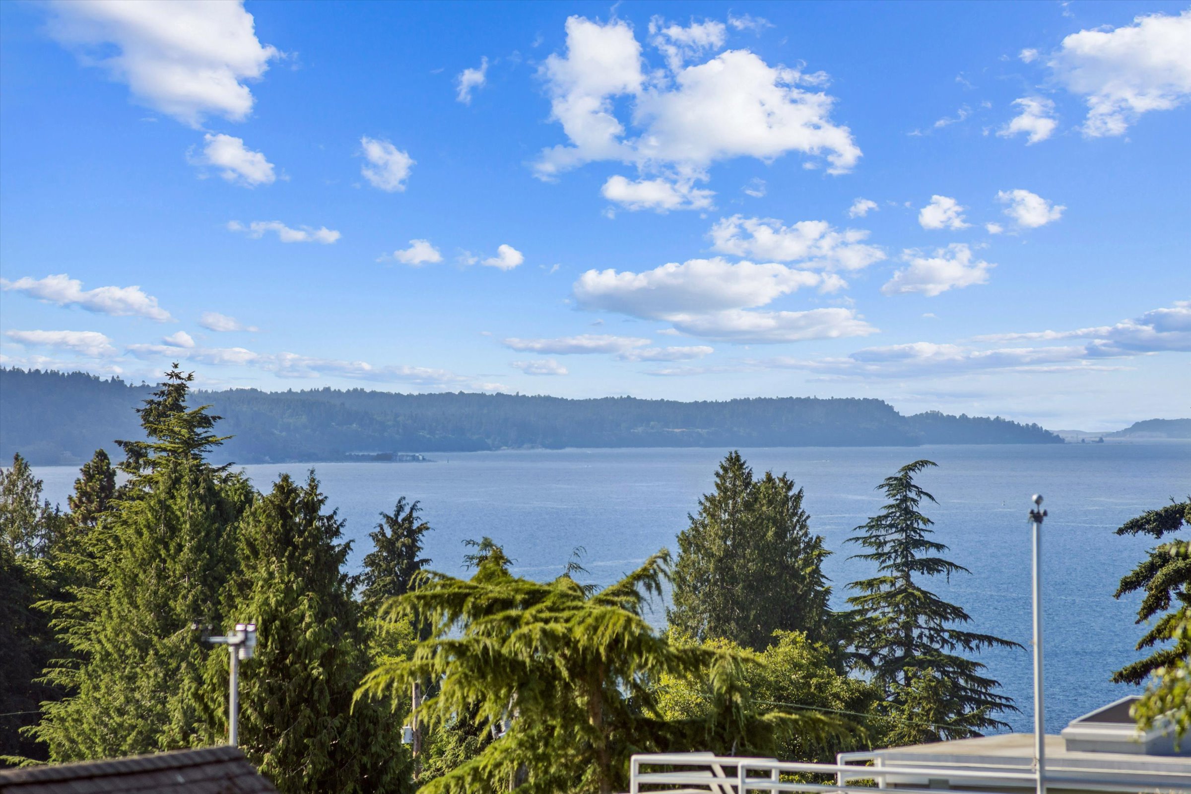  2615 NW 87th St, Seattle, WA 98117 - 物件實景