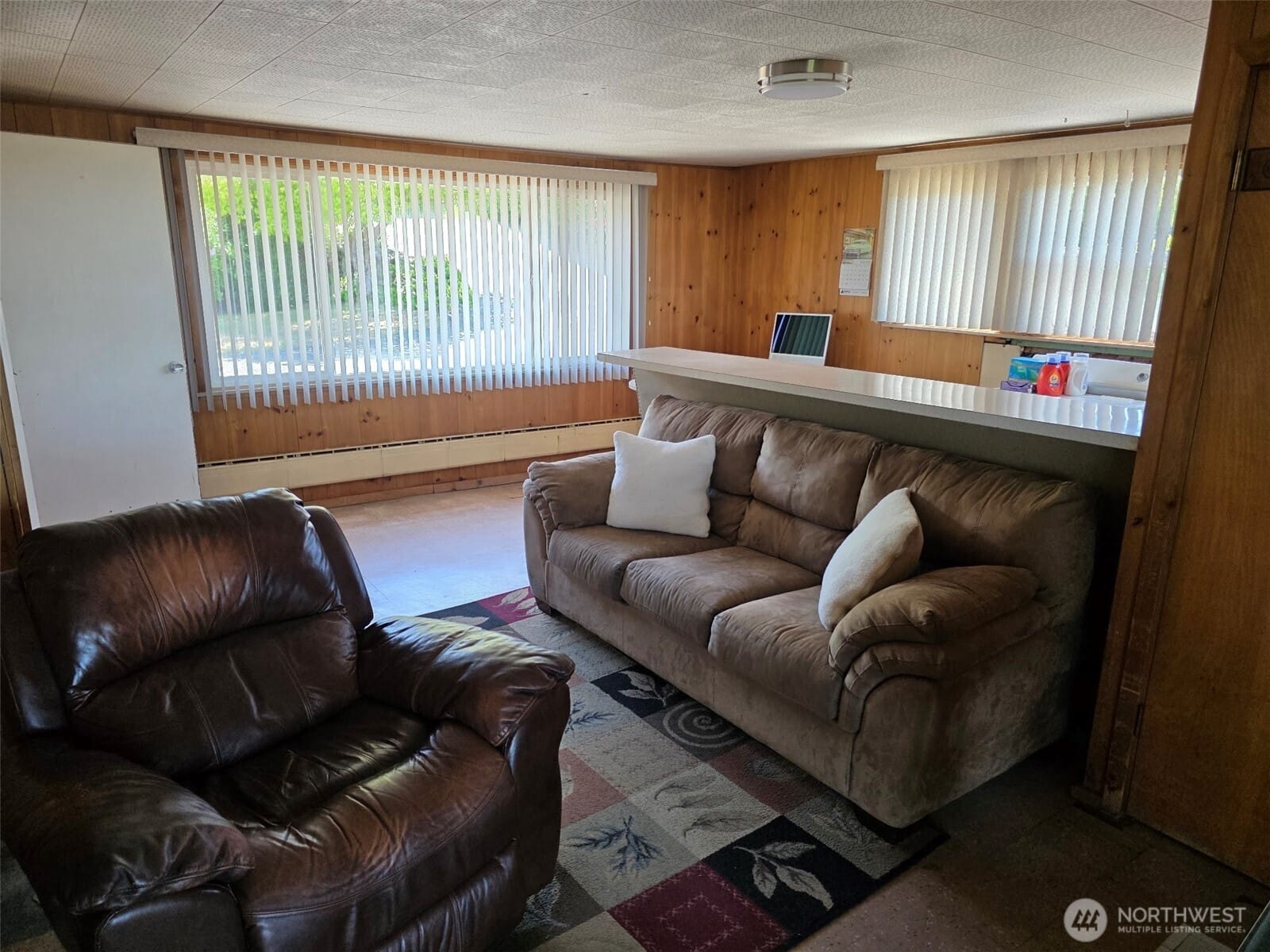 Tacoma, Washington, 98465, United States, 3 Bedrooms Bedrooms, ,2 BathroomsBathrooms,Residential,For Sale,1829131