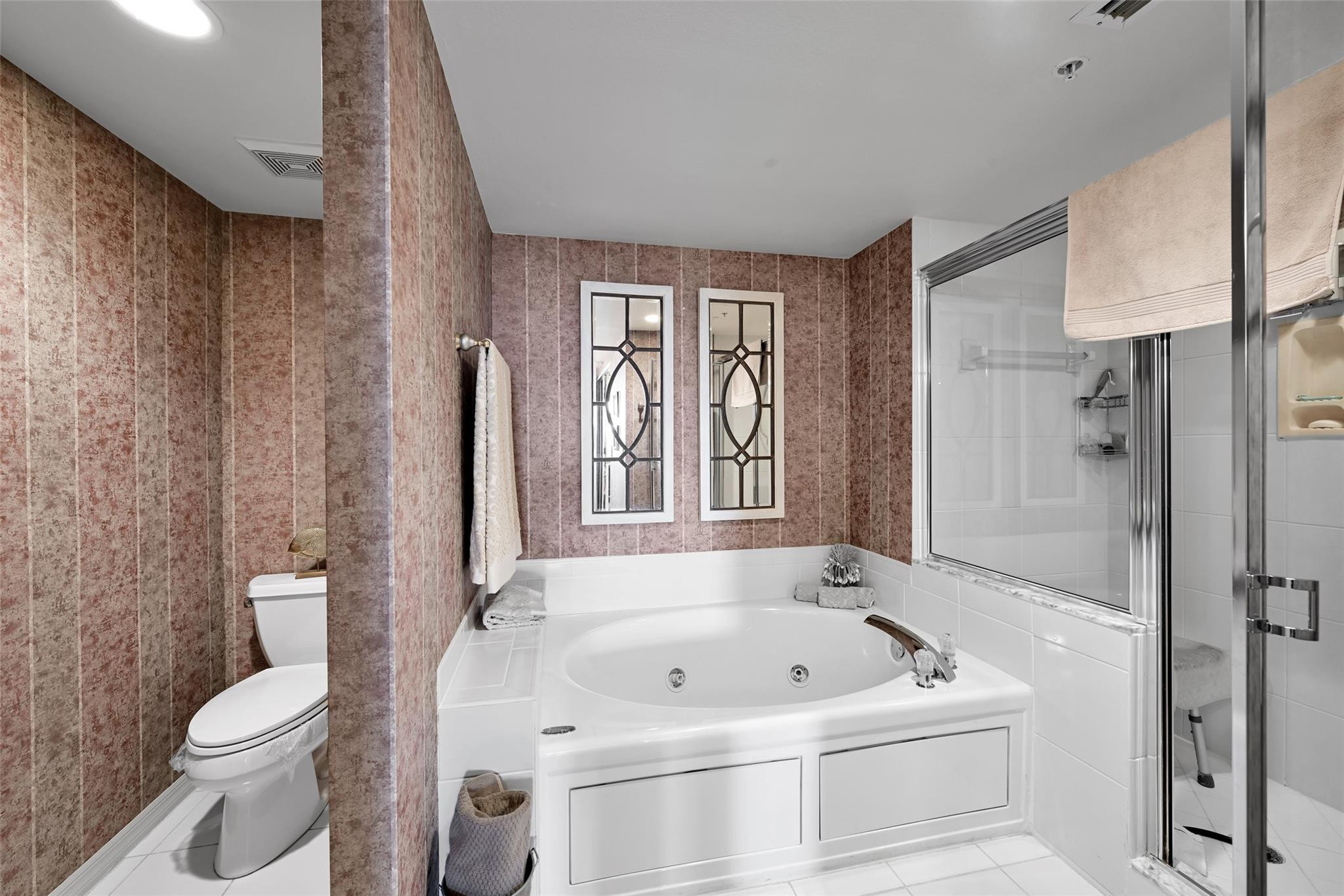 Pompano Beach, Florida, 33062, United States, 2 Bedrooms Bedrooms, ,3 BathroomsBathrooms,Residential,For Sale,2024404