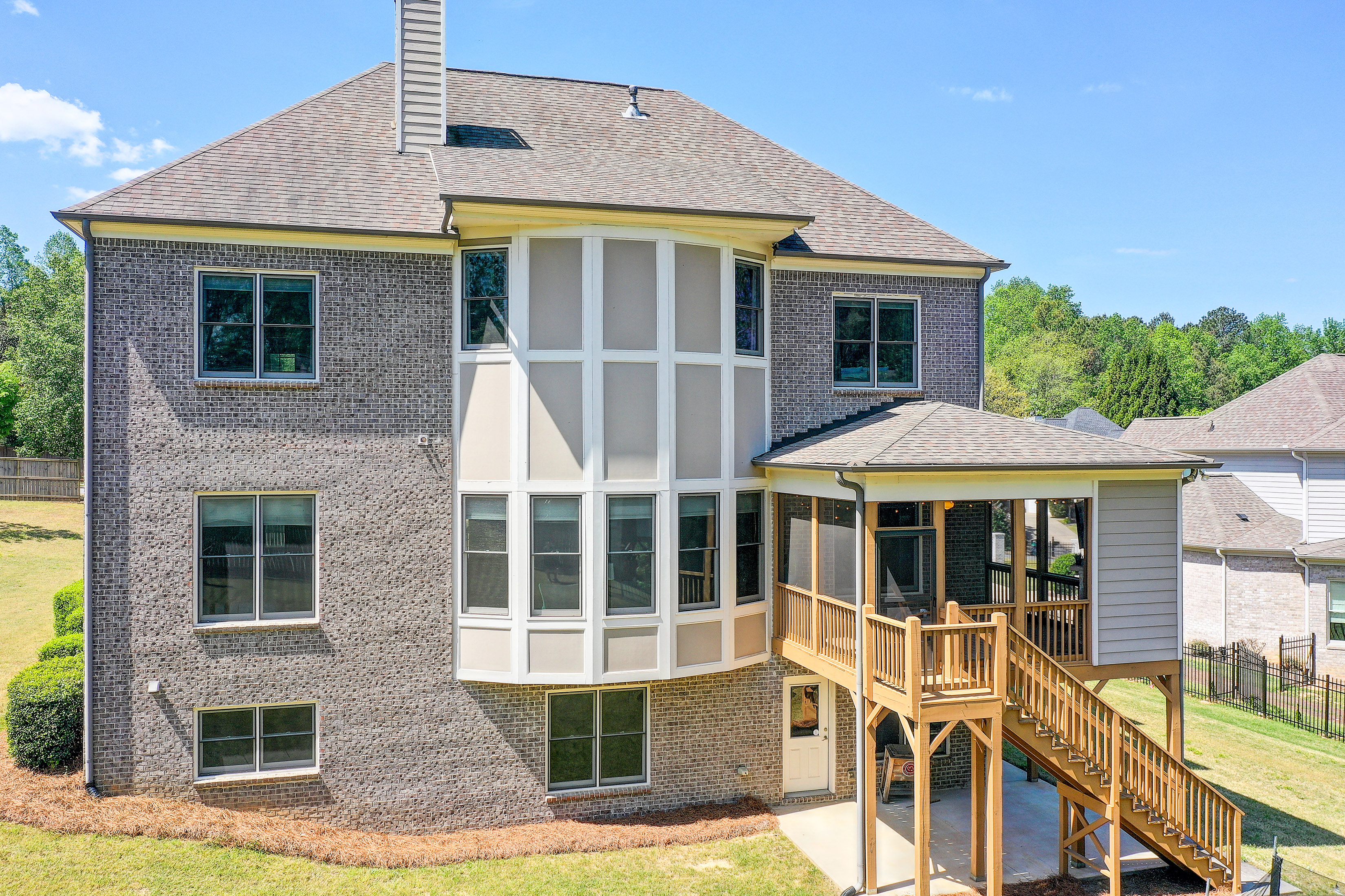  Impeccably Maintained Brick Home with No HOA and an Oversized Lot - 物件實景