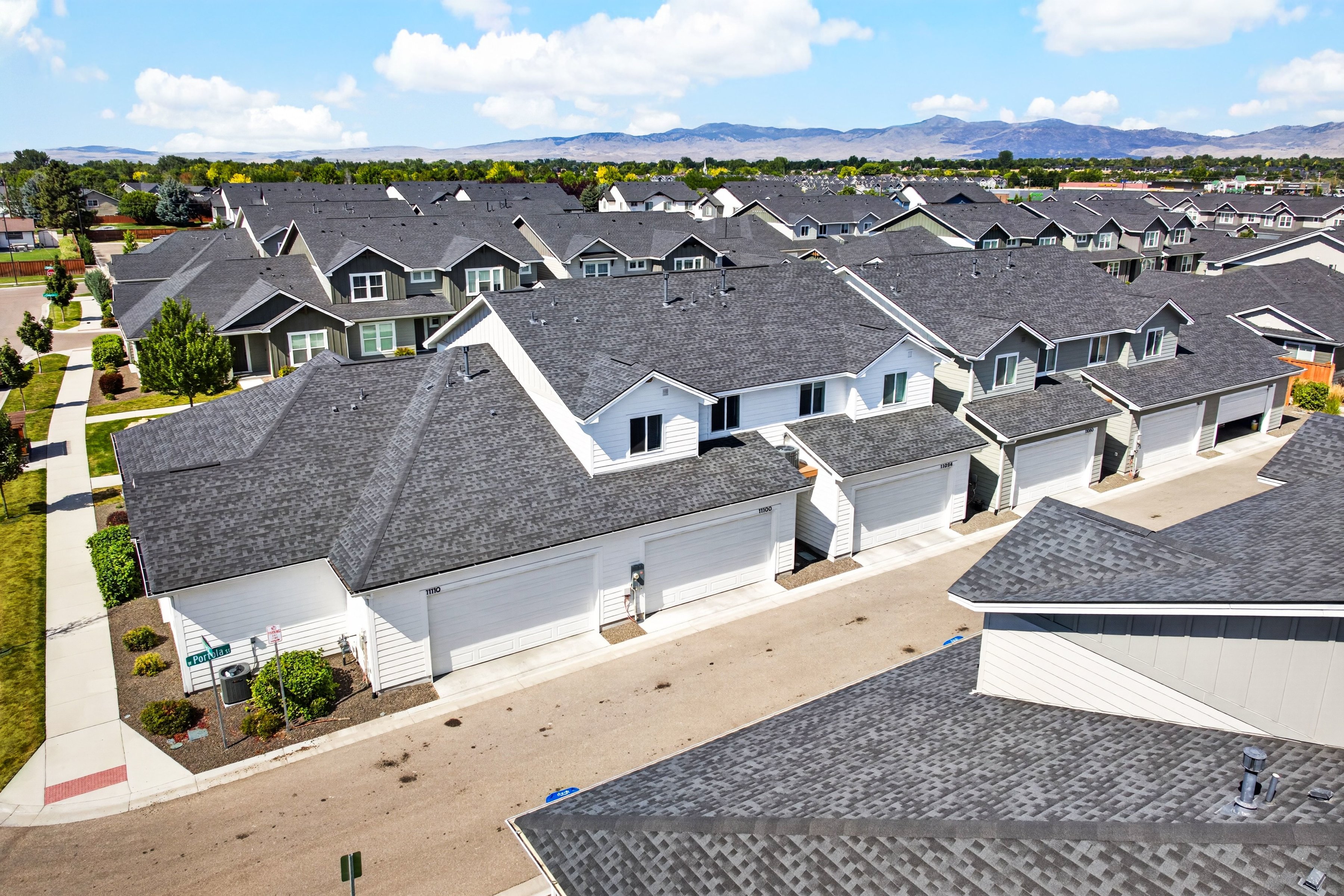  Stylish, Low-Maintenance Living with Resort-Style Amenities - 物件實景