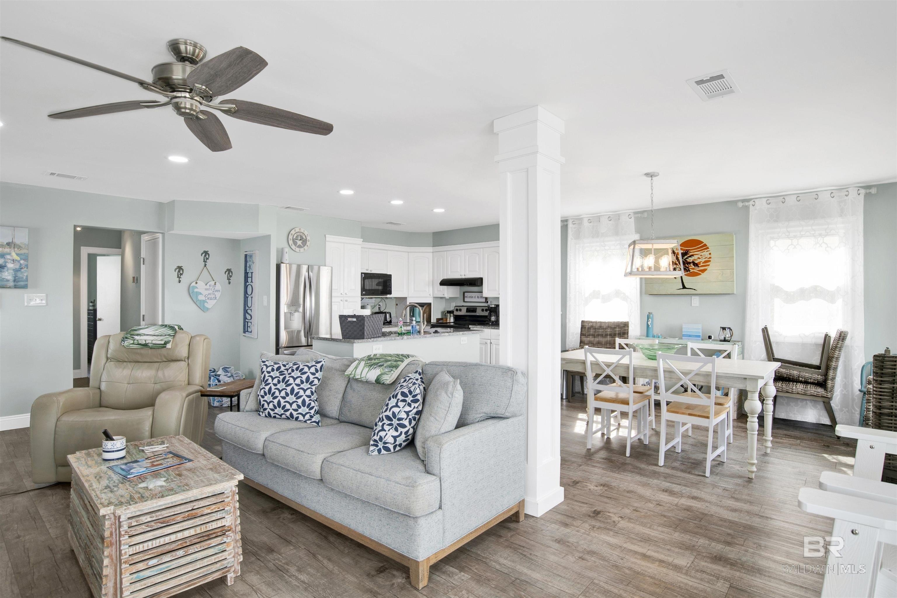 Gulf Shores, Alabama, 36542, United States, 4 Bedrooms Bedrooms, ,3 BathroomsBathrooms,Residential,For Sale,2034151
