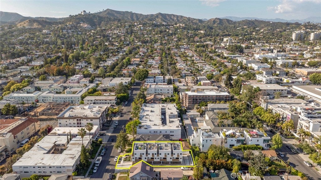 Los Angeles, California, 90027, United States, ,Residential,For Sale,1938959