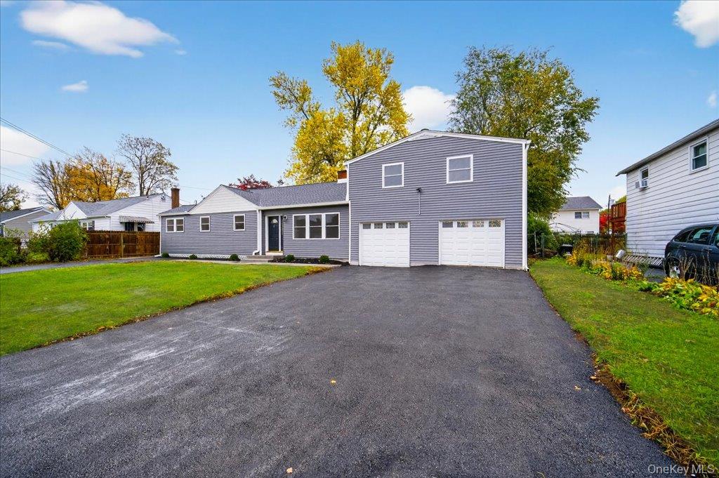 Saugerties, New York, 12477, United States, 4 Bedrooms Bedrooms, ,3 BathroomsBathrooms,Residential,For Sale,1986051