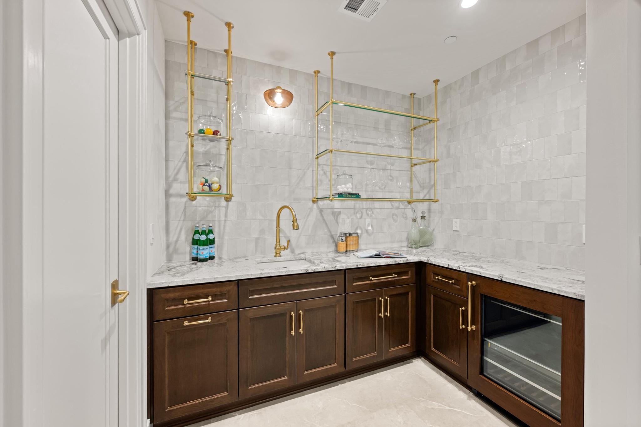  7608 Leesburg Drive, Bethesda, MD, 20817 - 物件實景
