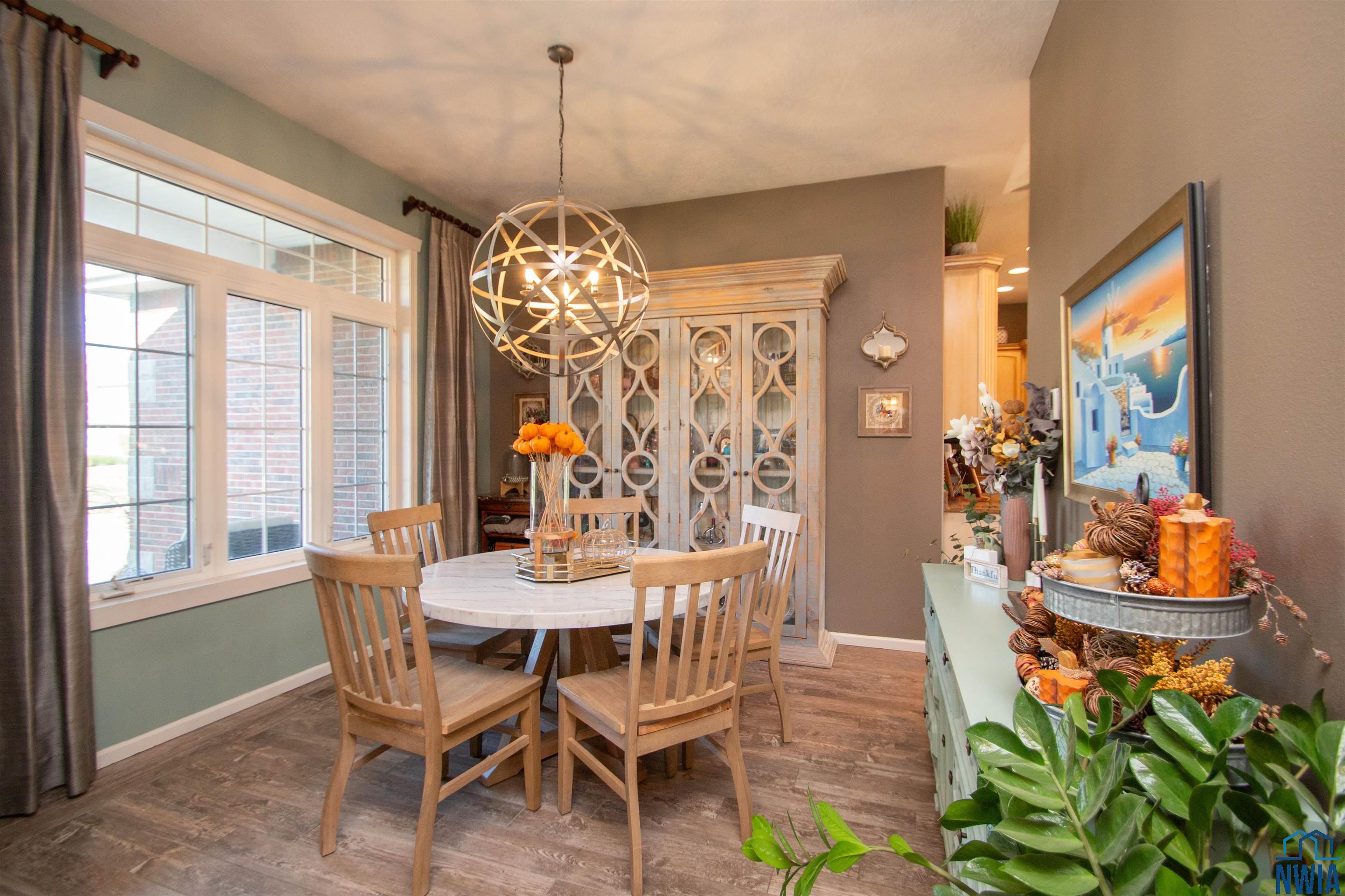 Sioux City, Iowa, 51106, United States, 5 Bedrooms Bedrooms, ,7 BathroomsBathrooms,Residential,For Sale,1976174