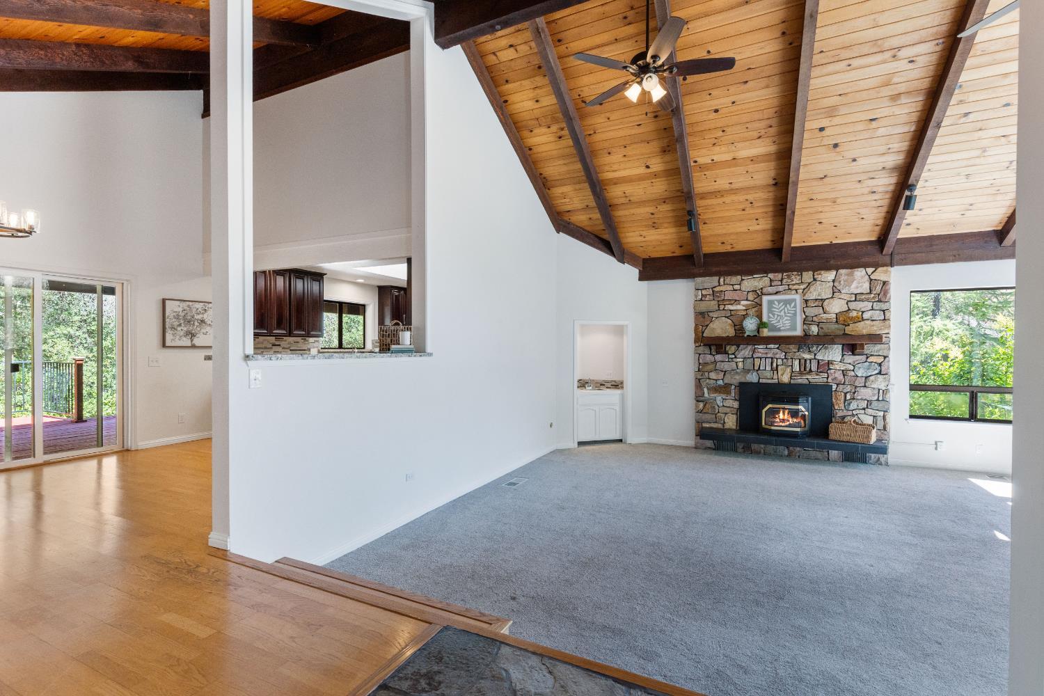 Grass Valley, California, 95949, United States, 3 Bedrooms Bedrooms, ,3 BathroomsBathrooms,Residential,For Sale,1983094