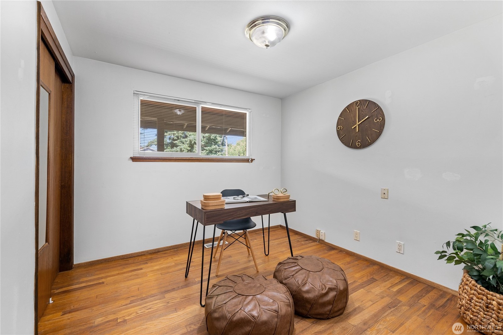 Seatac, Washington, 98188, United States, 3 Bedrooms Bedrooms, ,2 BathroomsBathrooms,Residential,For Sale,1905826
