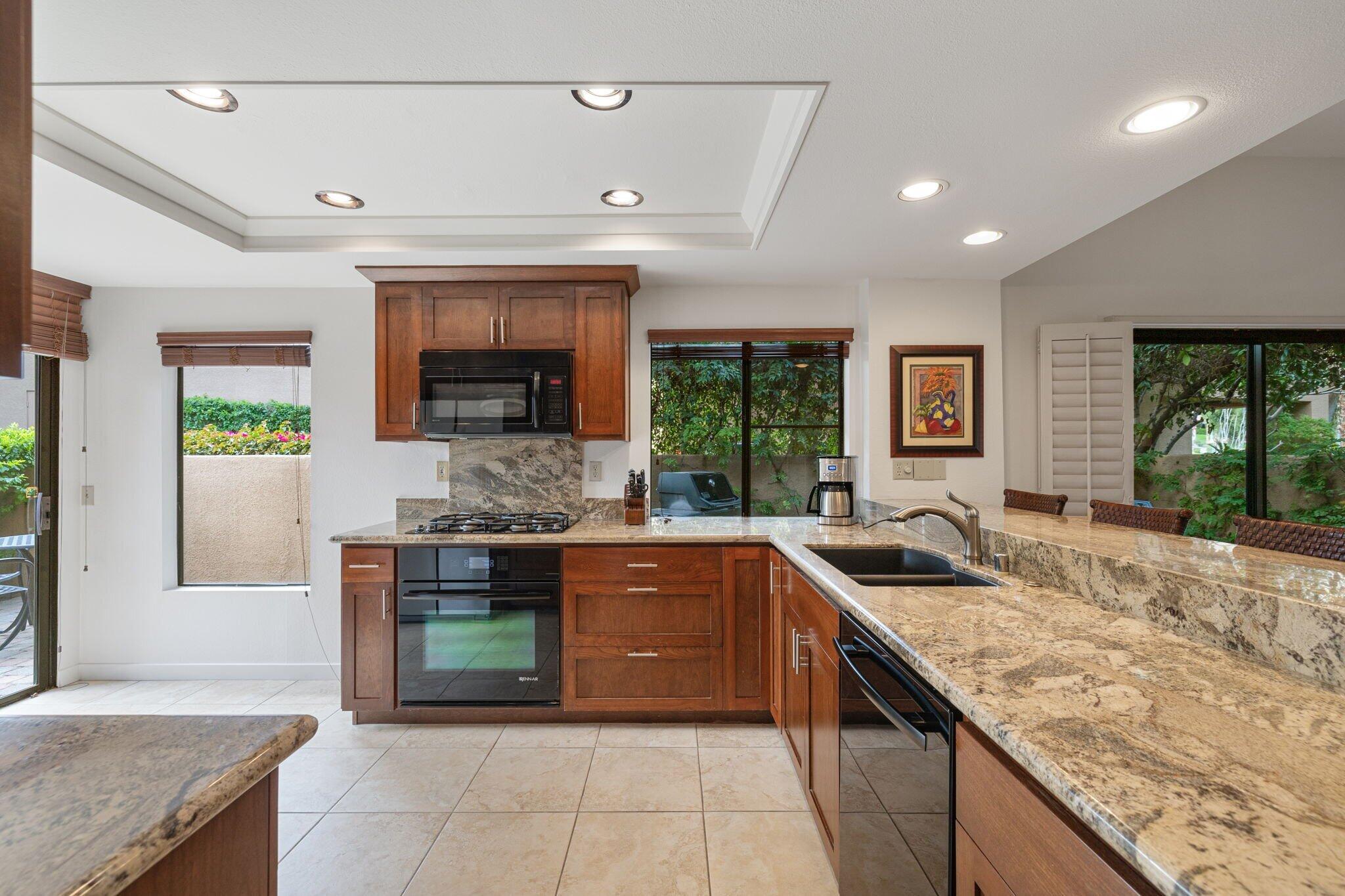 Palm Desert, California, 92260, United States, 2 Bedrooms Bedrooms, ,2 BathroomsBathrooms,Residential,For Sale,1987957