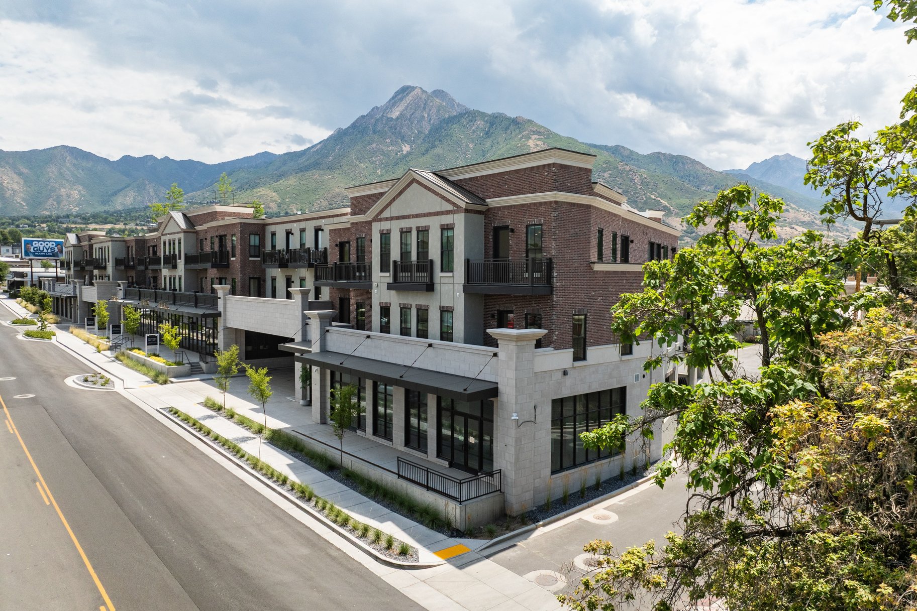  Newly Released Penthouse-Style Living in The Heart of Holladay Village - 物件實景