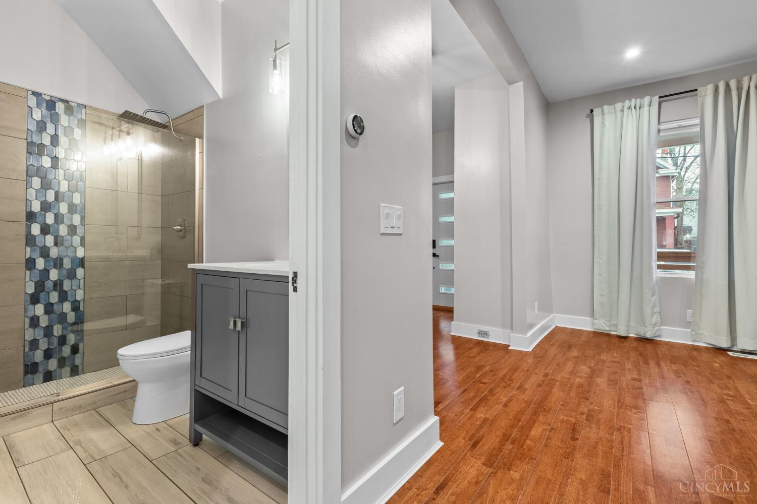 Cincinnati, Ohio, 45206, United States, 3 Bedrooms Bedrooms, ,3 BathroomsBathrooms,Residential,For Sale,1997229