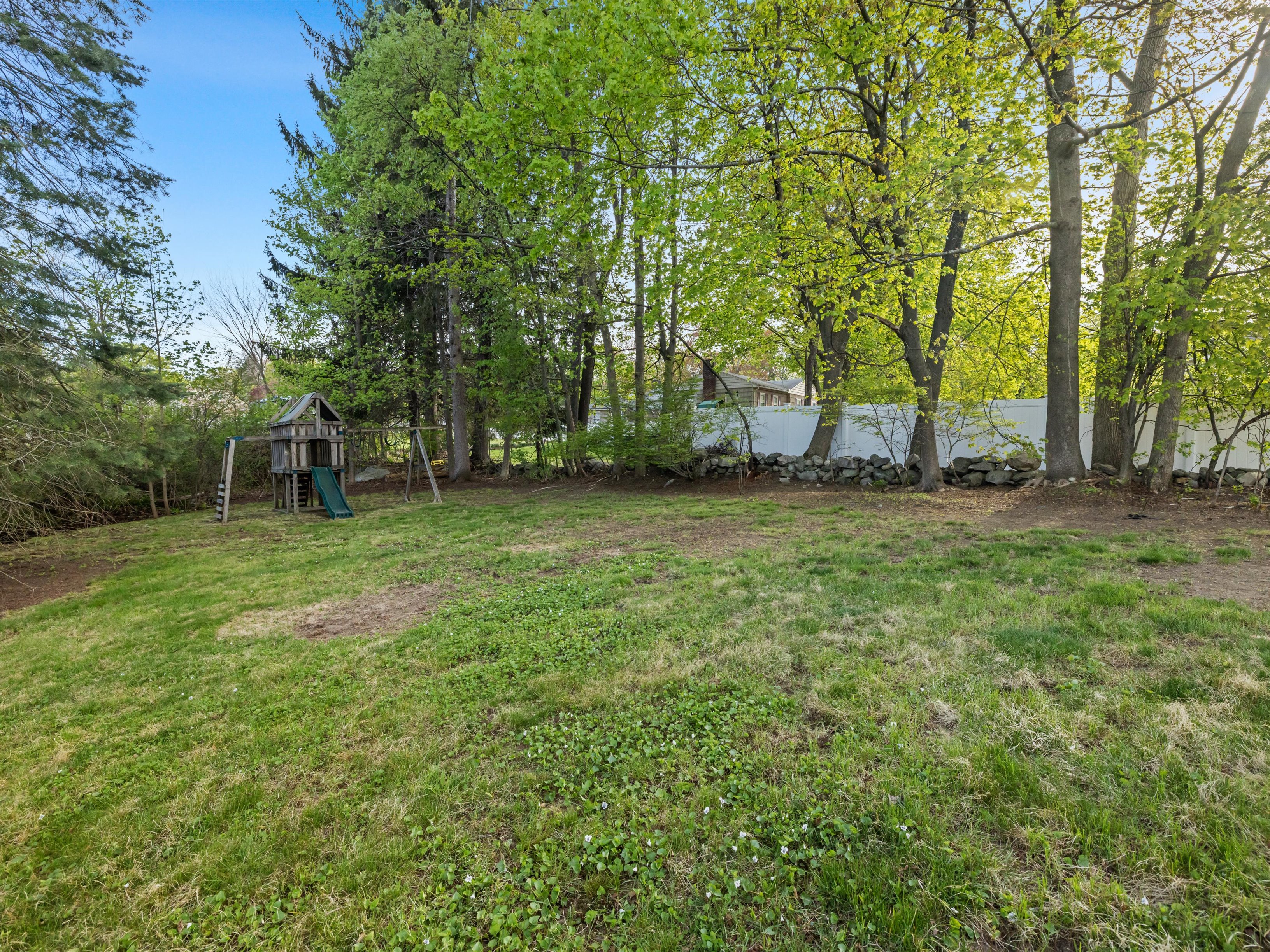  4 West End Avenue, Westborough, MA 01581 - 物件實景