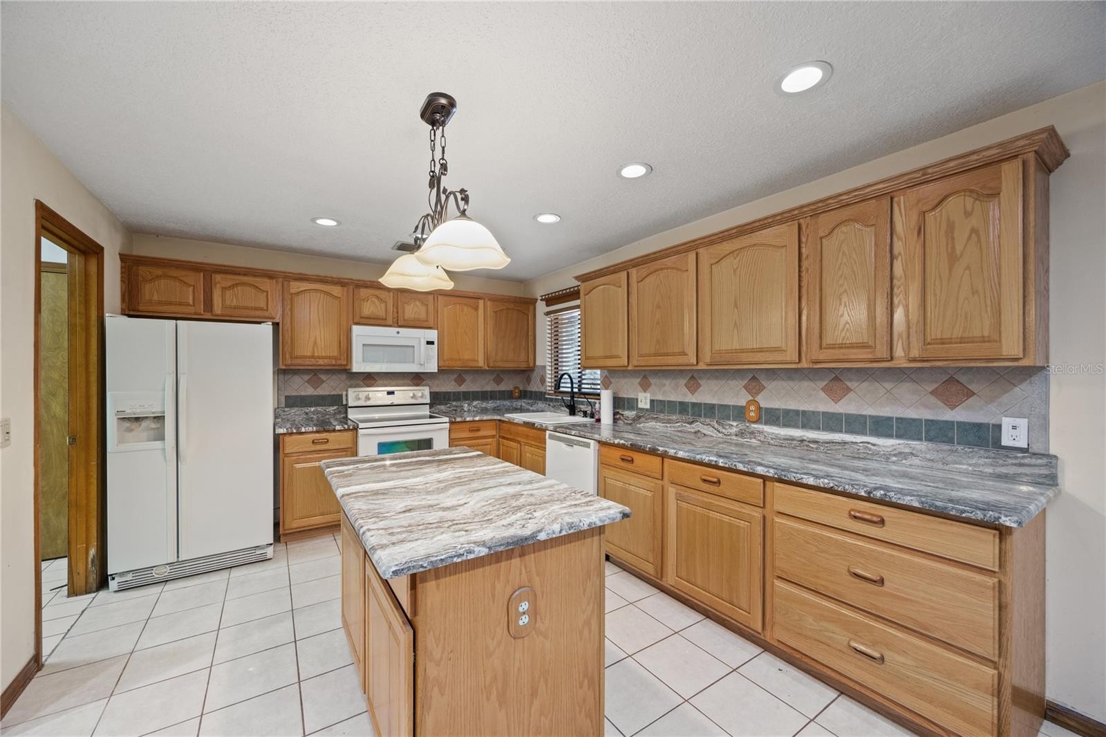 SANFORD, Florida, 32771, United States, 3 Bedrooms Bedrooms, ,2 BathroomsBathrooms,Residential,For Sale,1924466