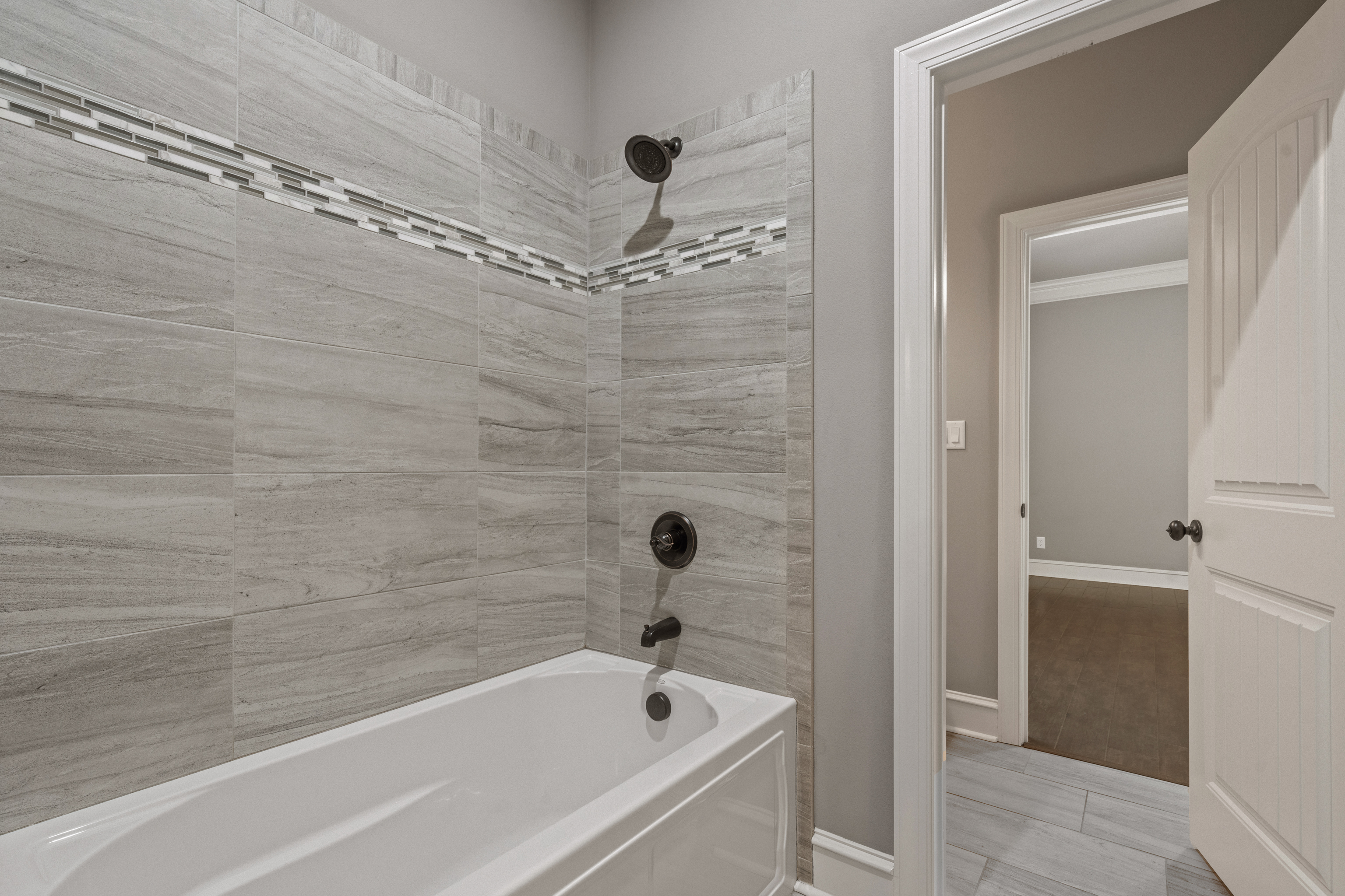 Hot Springs, Arkansas, 71901, United States, 4 Bedrooms Bedrooms, ,4 BathroomsBathrooms,Residential,For Sale,1760165