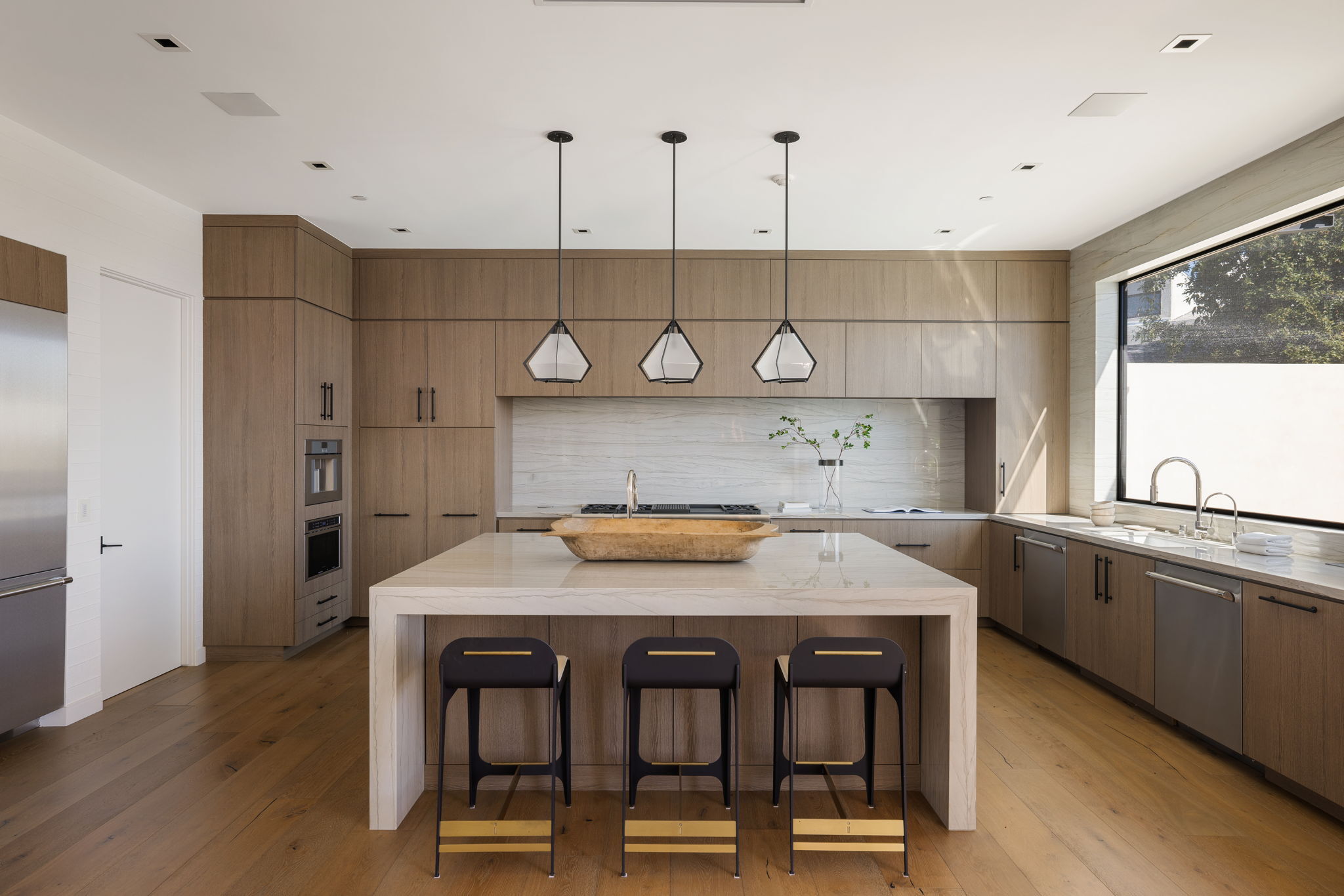  816 Glenmere Way - 物件實景