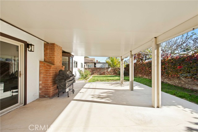 Huntington Beach, California, 92646, United States, 4 Bedrooms Bedrooms, ,3 BathroomsBathrooms,Residential,For Sale,2006159