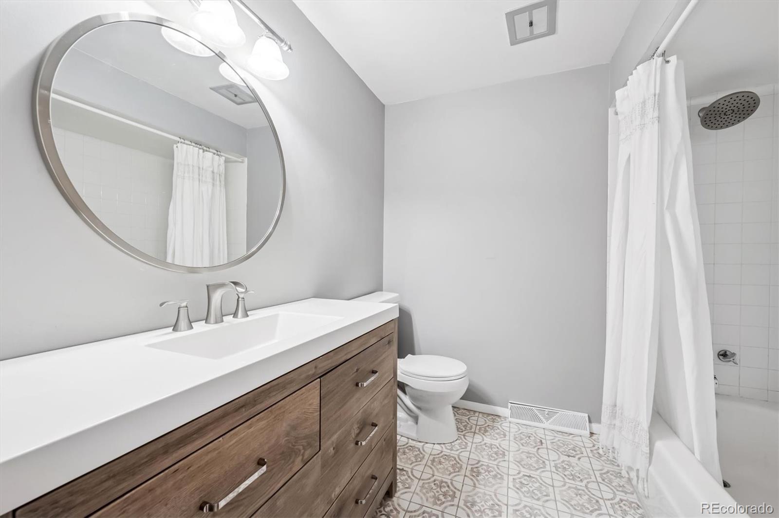 Denver, Colorado, 80227, United States, 5 Bedrooms Bedrooms, ,2 BathroomsBathrooms,Residential,For Sale,1897088