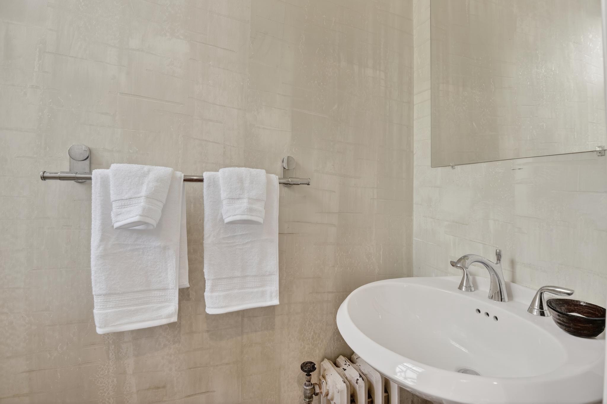  4305 Bradley Lane, Chevy Chase, MD, 20815 - 物件實景