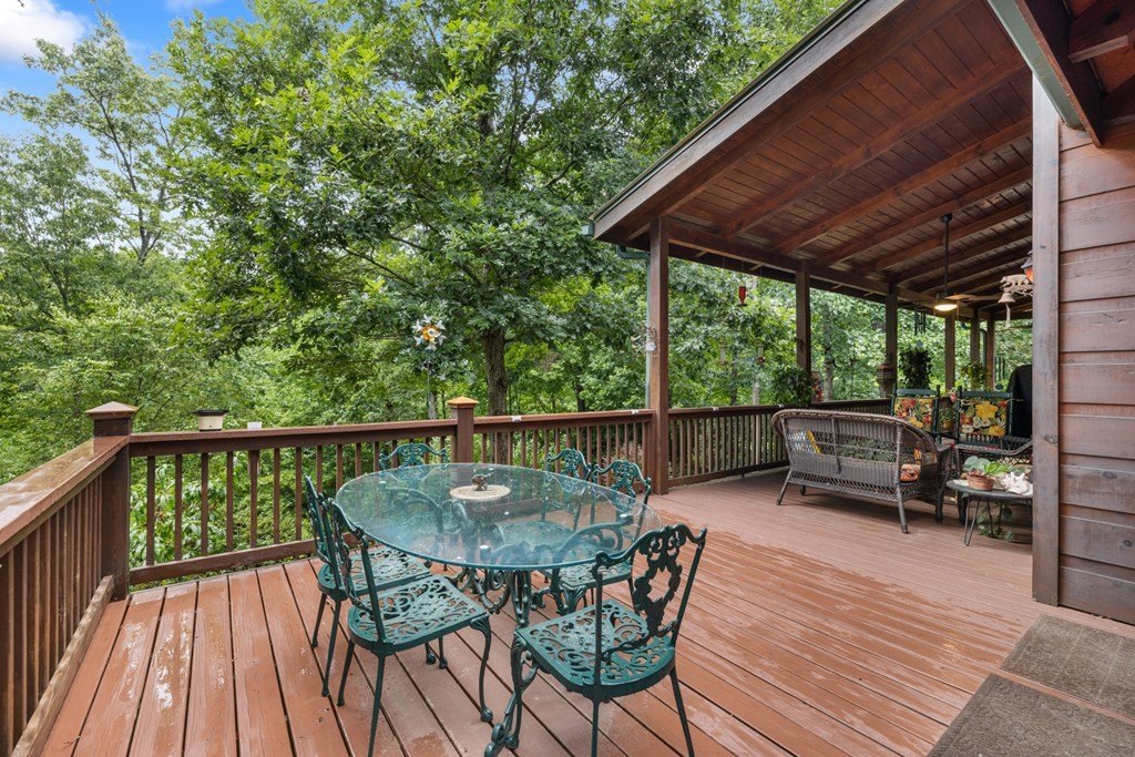 Blairsville, Georgia, 30512, United States, 3 Bedrooms Bedrooms, ,4 BathroomsBathrooms,Residential,For Sale,1895292
