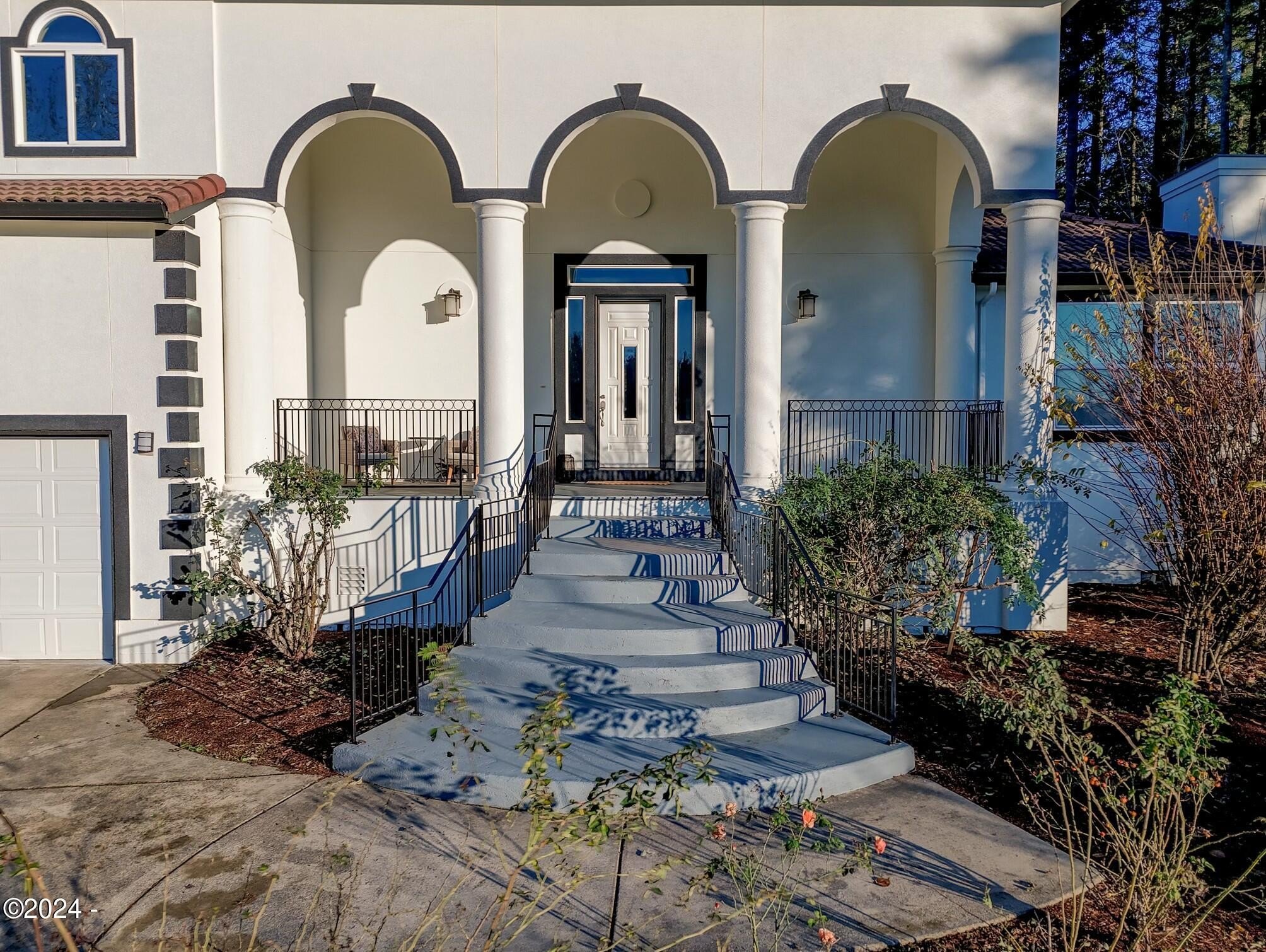 12989 SE Mountain Gate, Happy Valley, Oregon, 97086, United States, 4 Bedrooms Bedrooms, ,5 BathroomsBathrooms,Residential,For Sale,12989 SE Mountain Gate,1668514