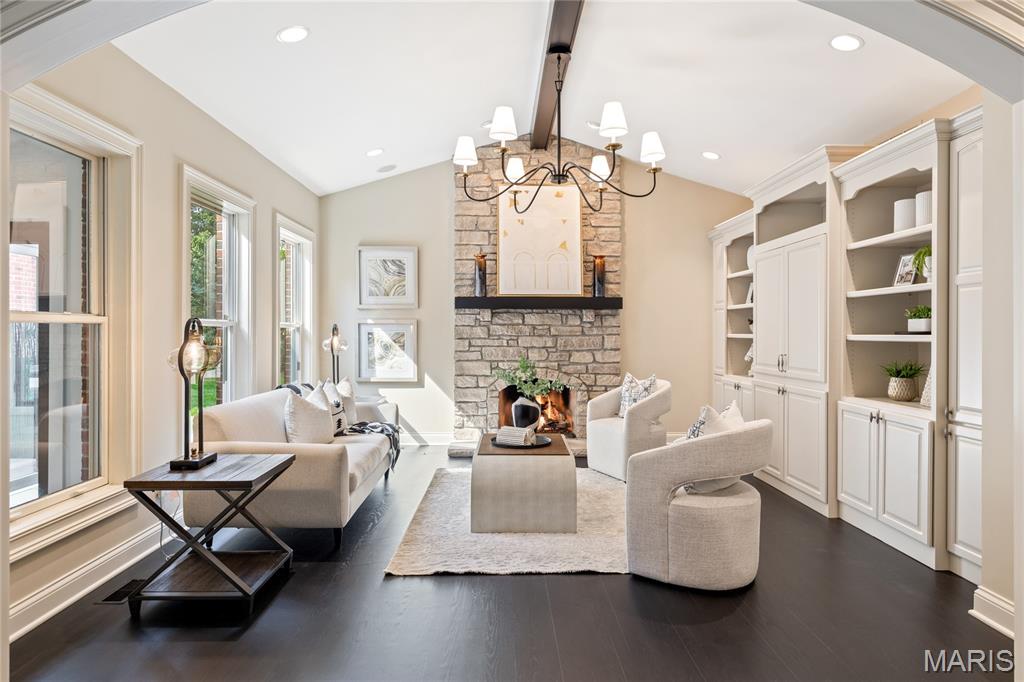 Town and Country, Missouri, 63141, United States, 5 Bedrooms Bedrooms, ,7 BathroomsBathrooms,Residential,For Sale,1966685